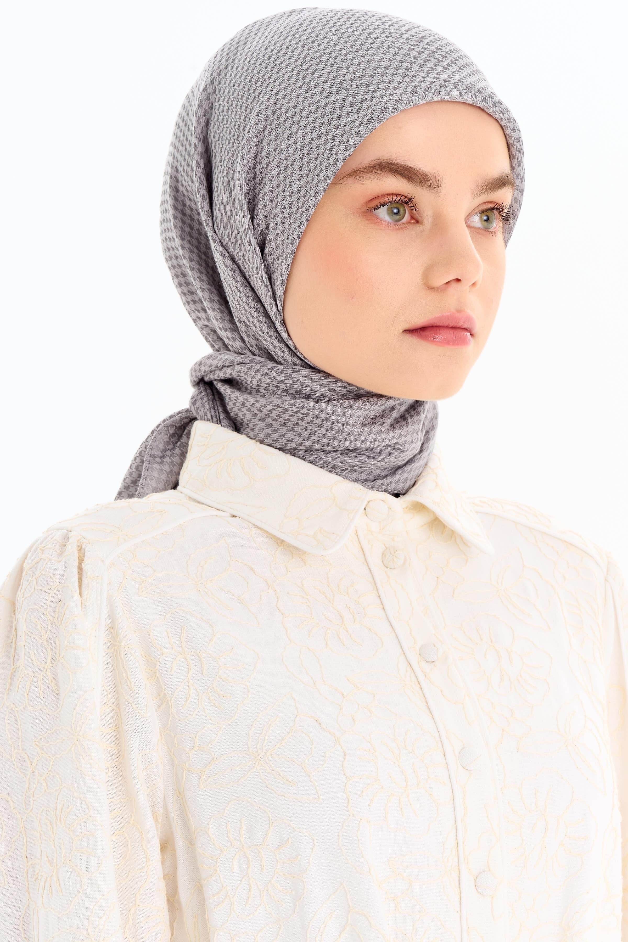 Kazayağı Desen Viskon Eşarp - Gri TUGBA