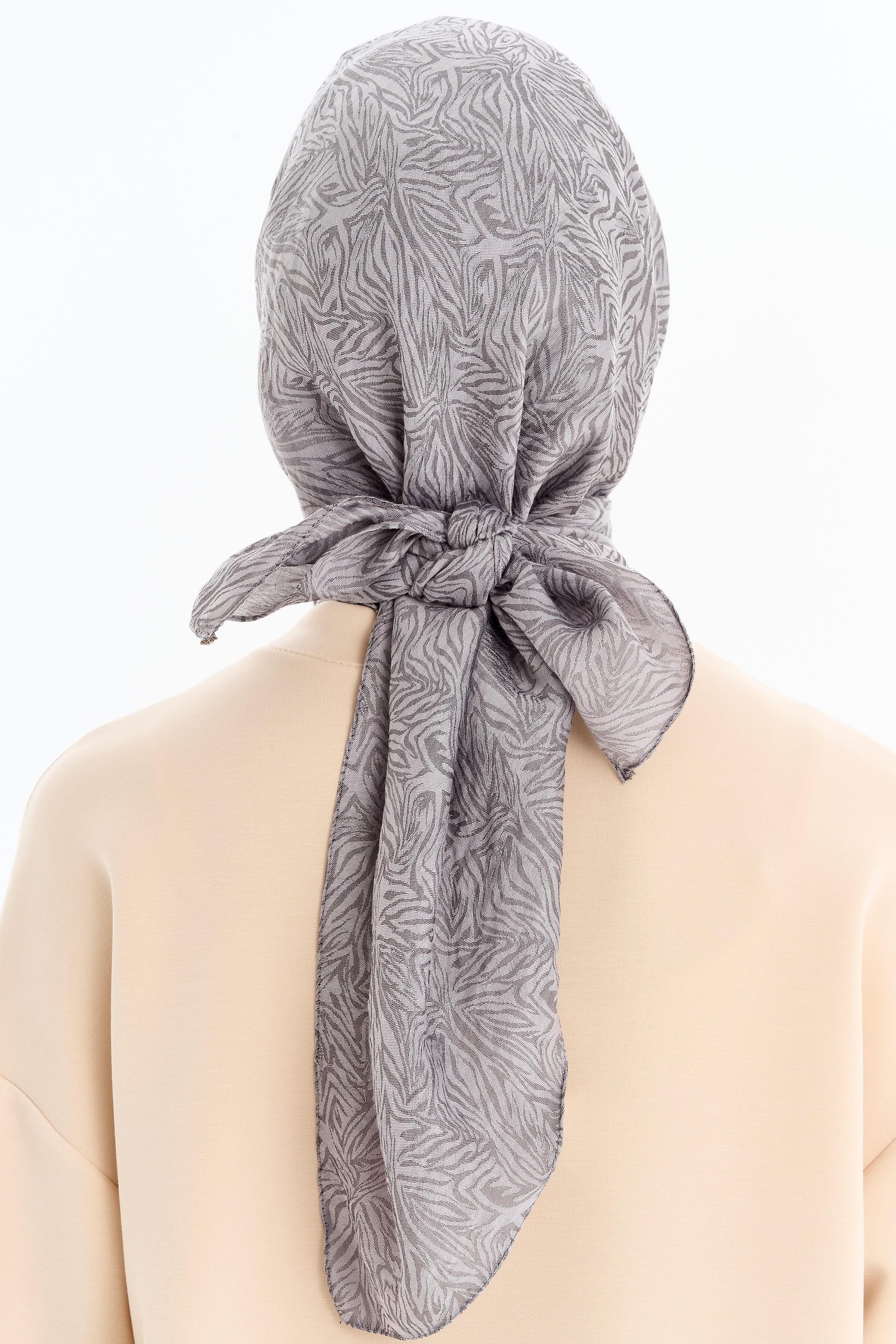 Zebra Desen Viskon Eşarp - Gri TUGBA