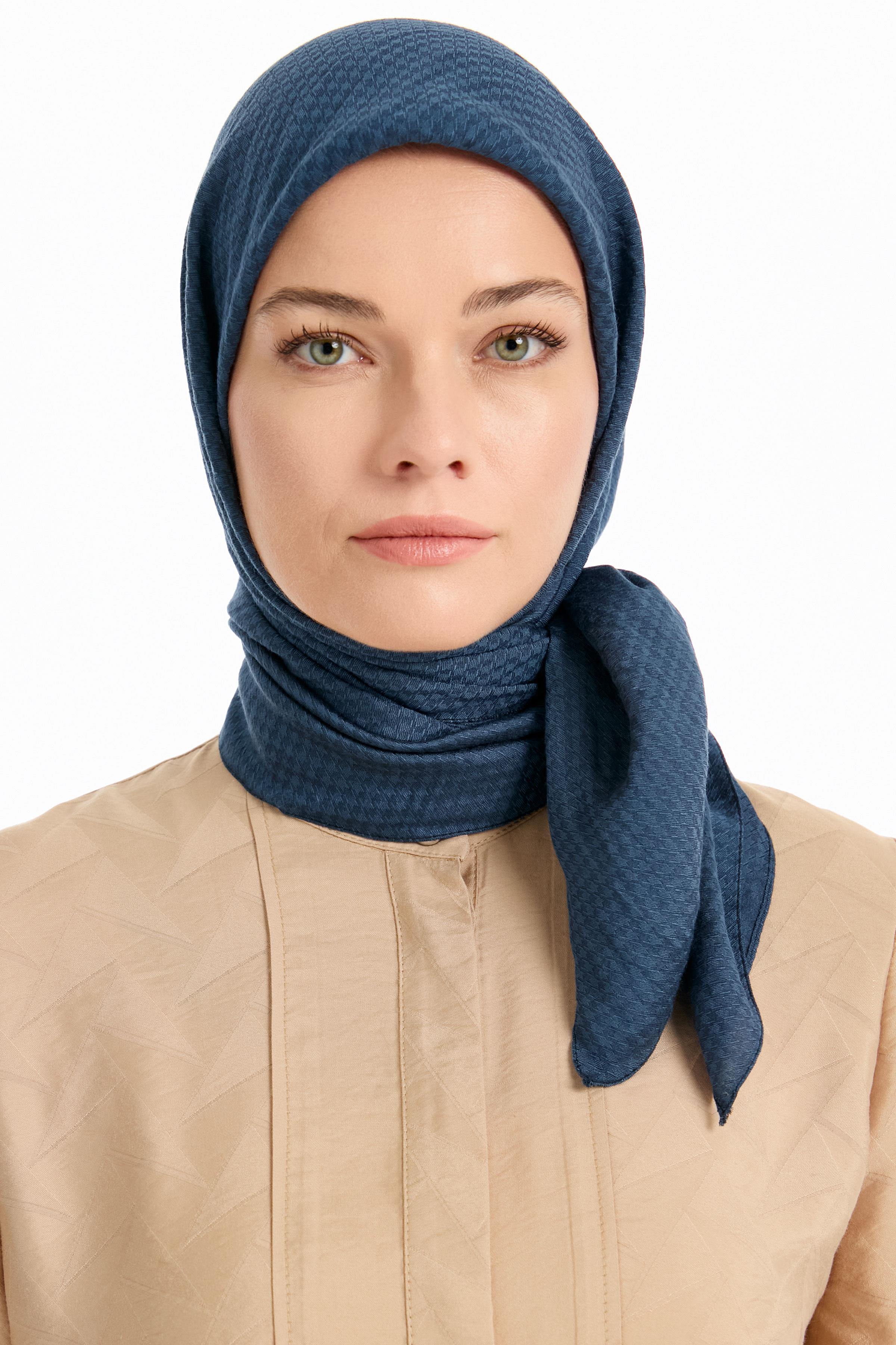 Kazayağı Desen Viskon Eşarp - İndigo TUGBA