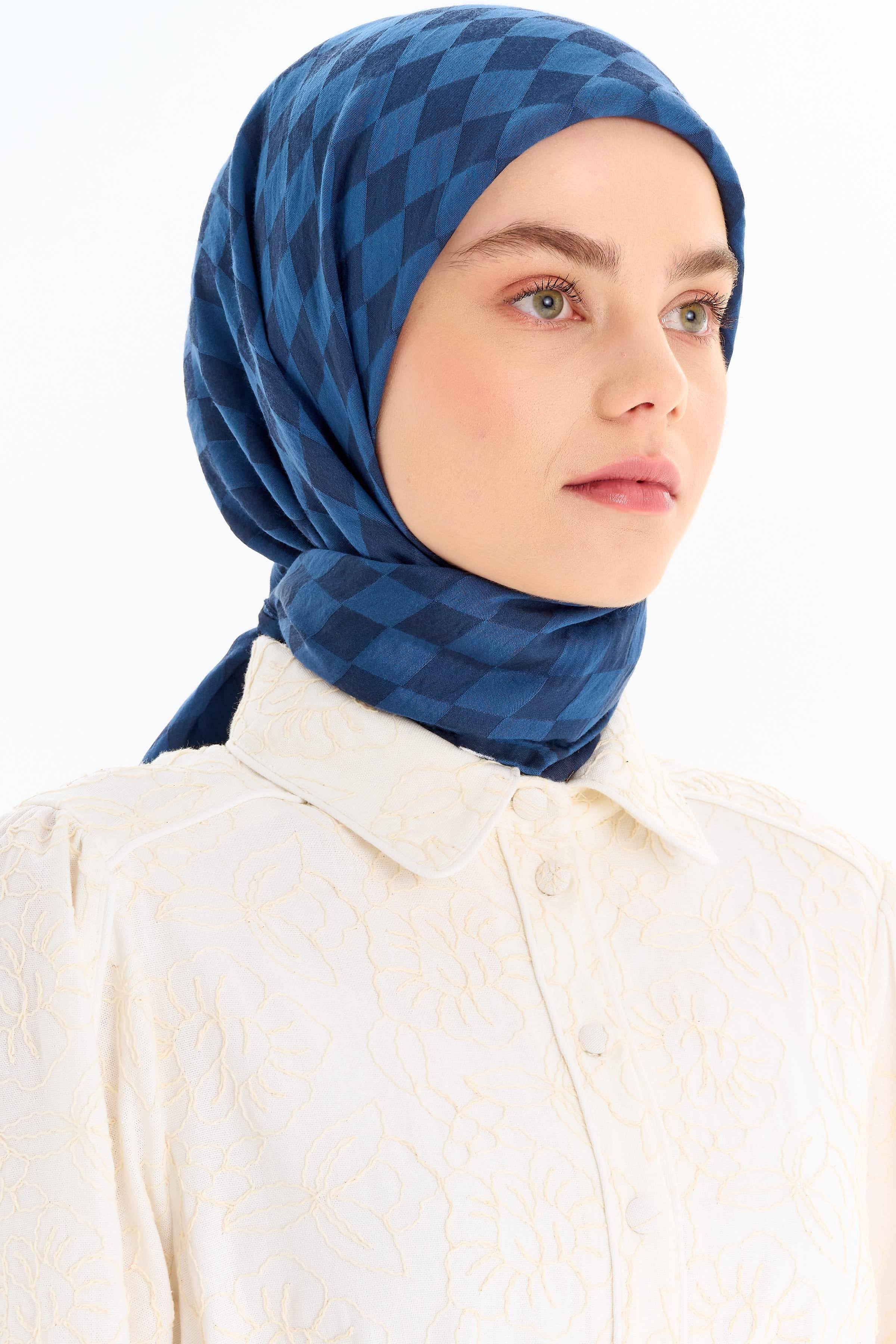 Dama Desen Viskon Eşarp - İndigo TUGBA