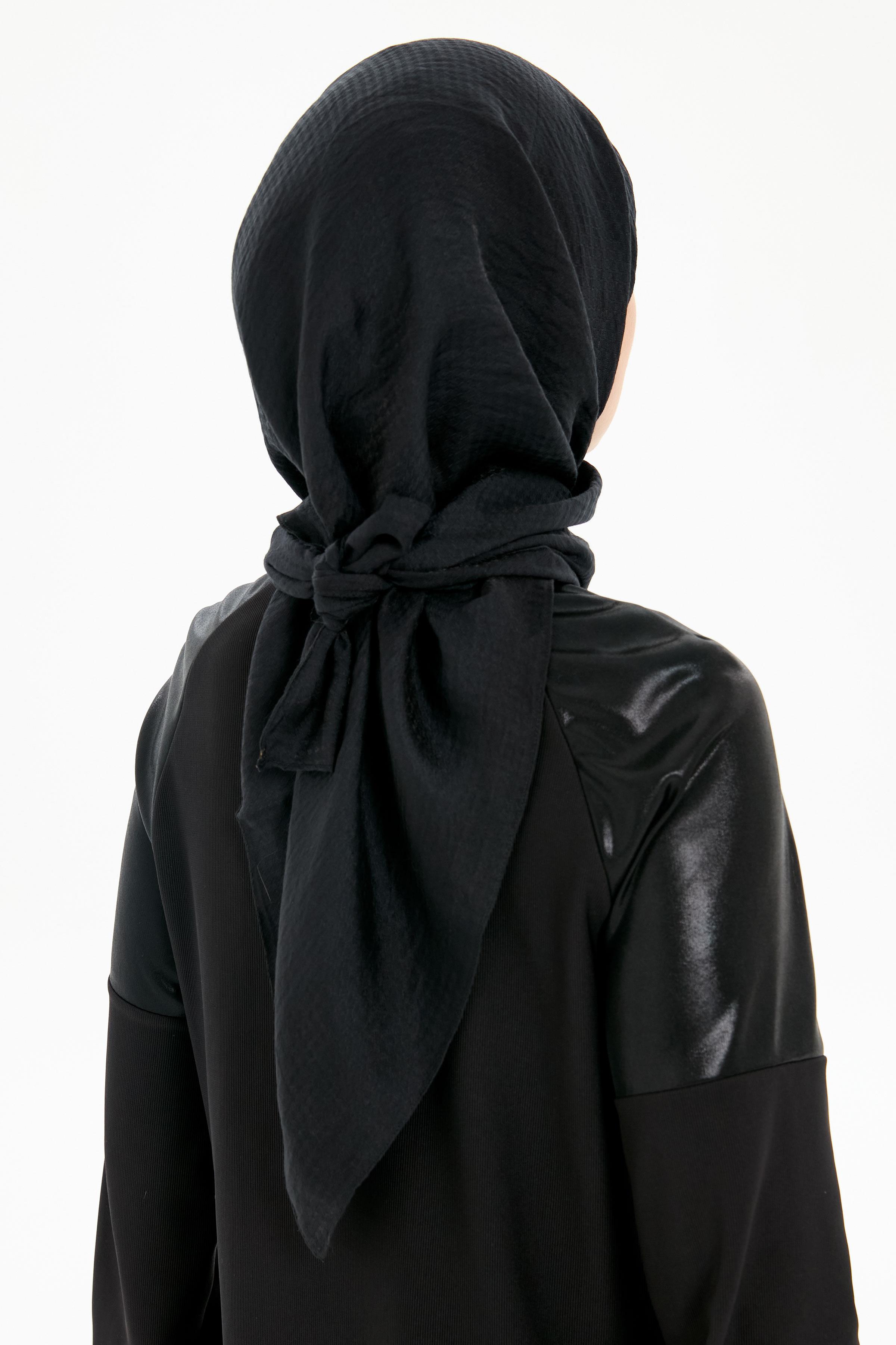 Kazayağı Desen Viskon Eşarp - Siyah TUGBA