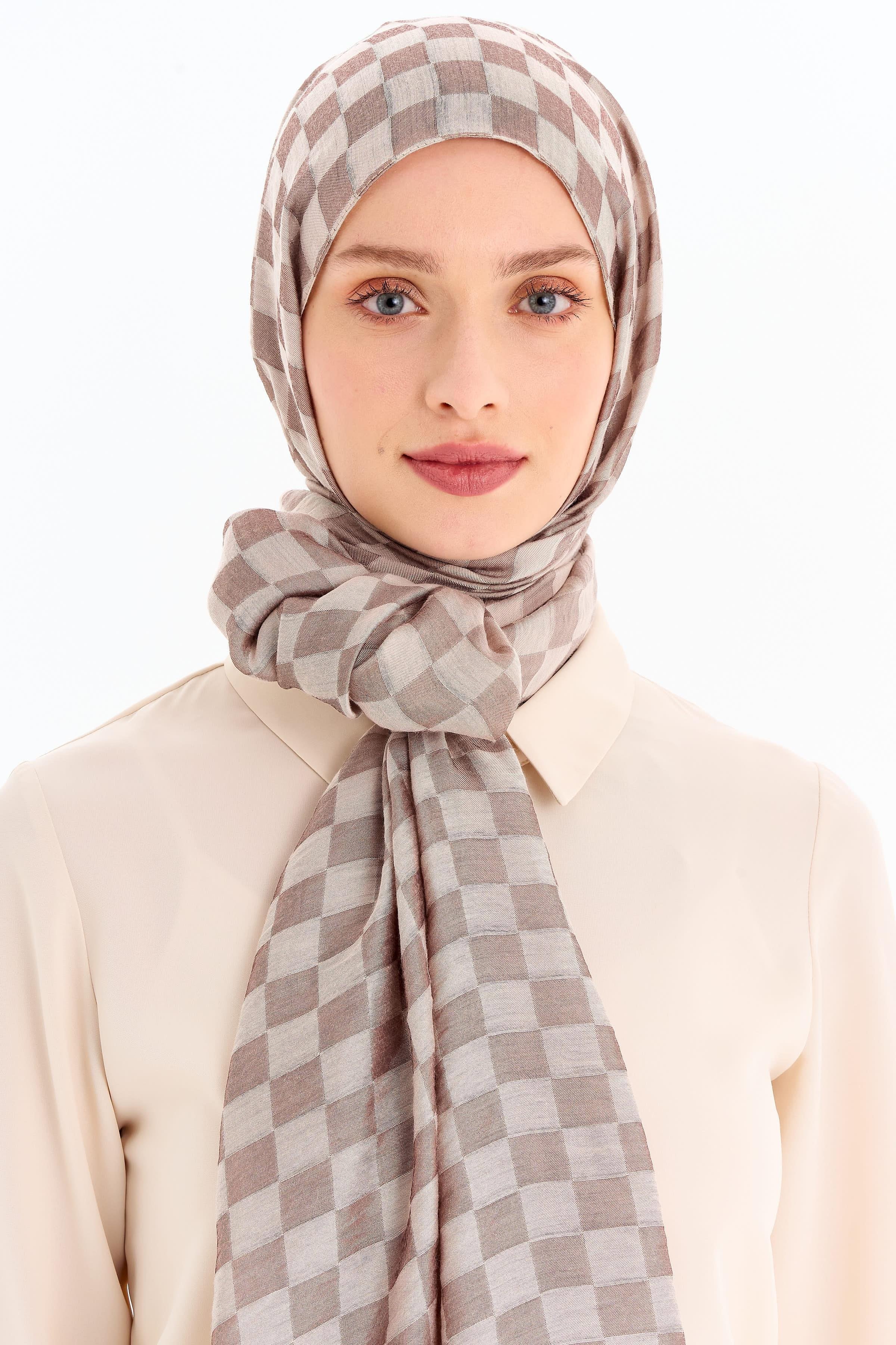 Dama Desen Viskon Şal - Bej TUGBA