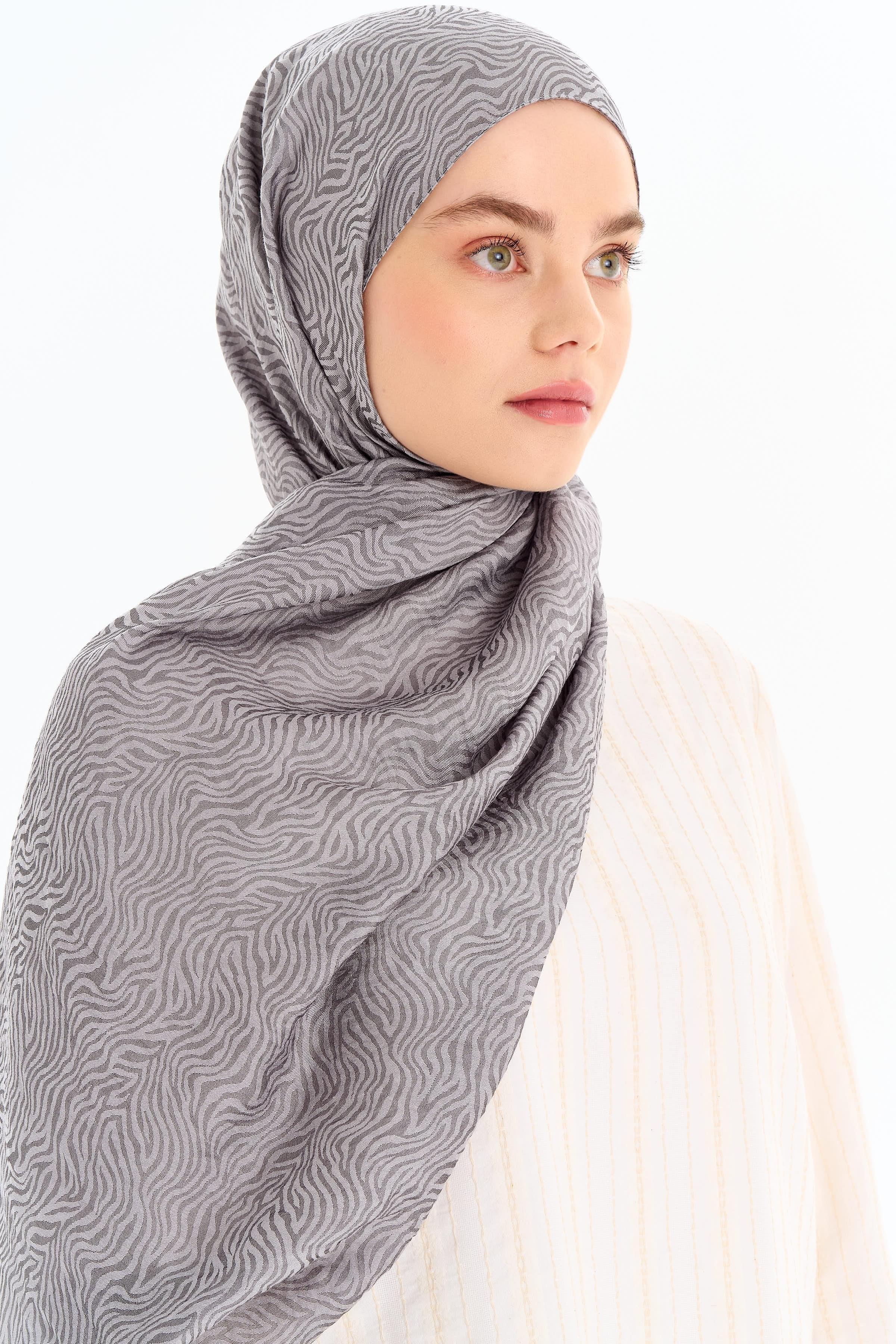 Zebra Desen Viskon Şal - Gri TUGBA
