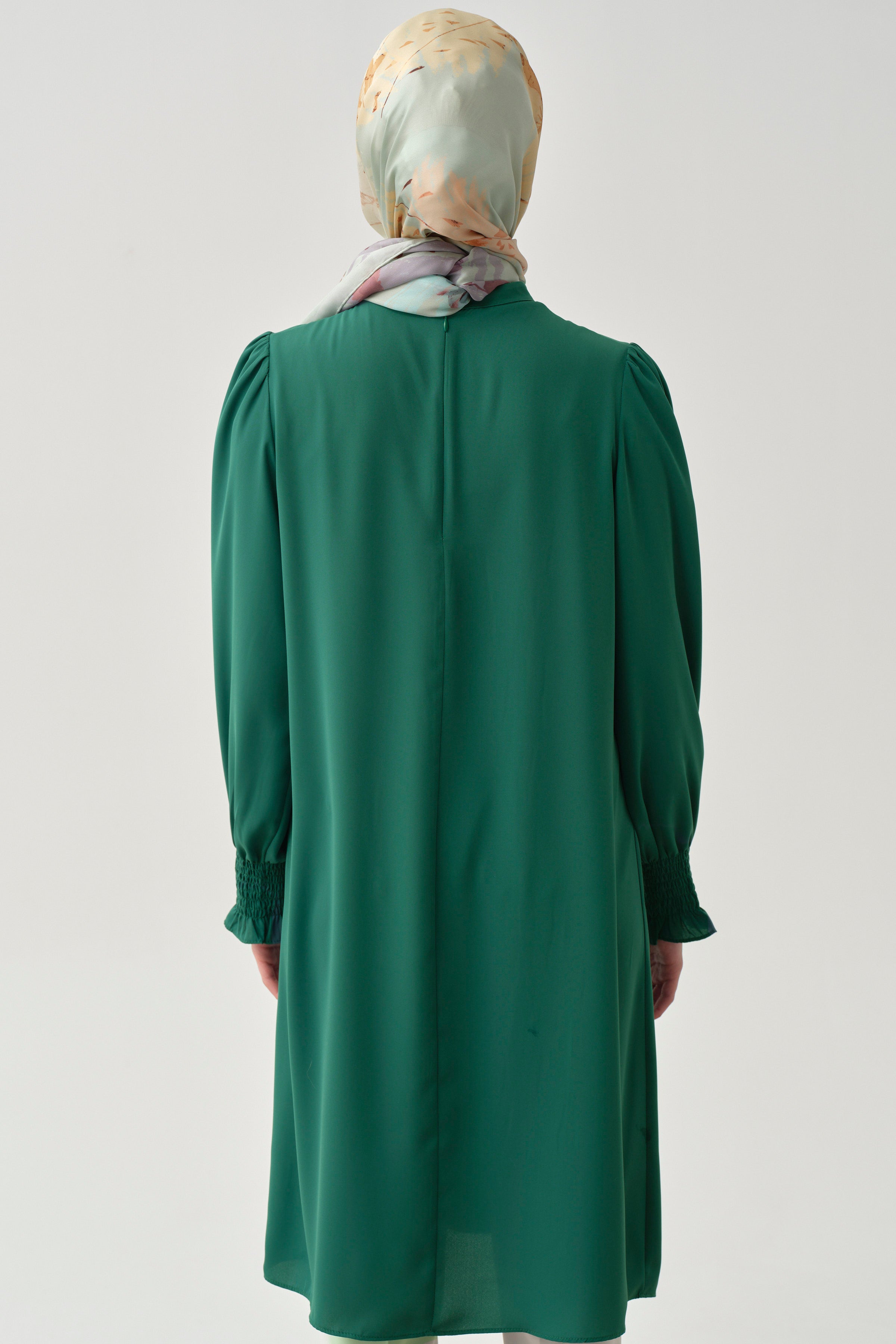 Yaka Bağcık Detaylı Kolları Lastikli Tunik - Yeşil TUGBA