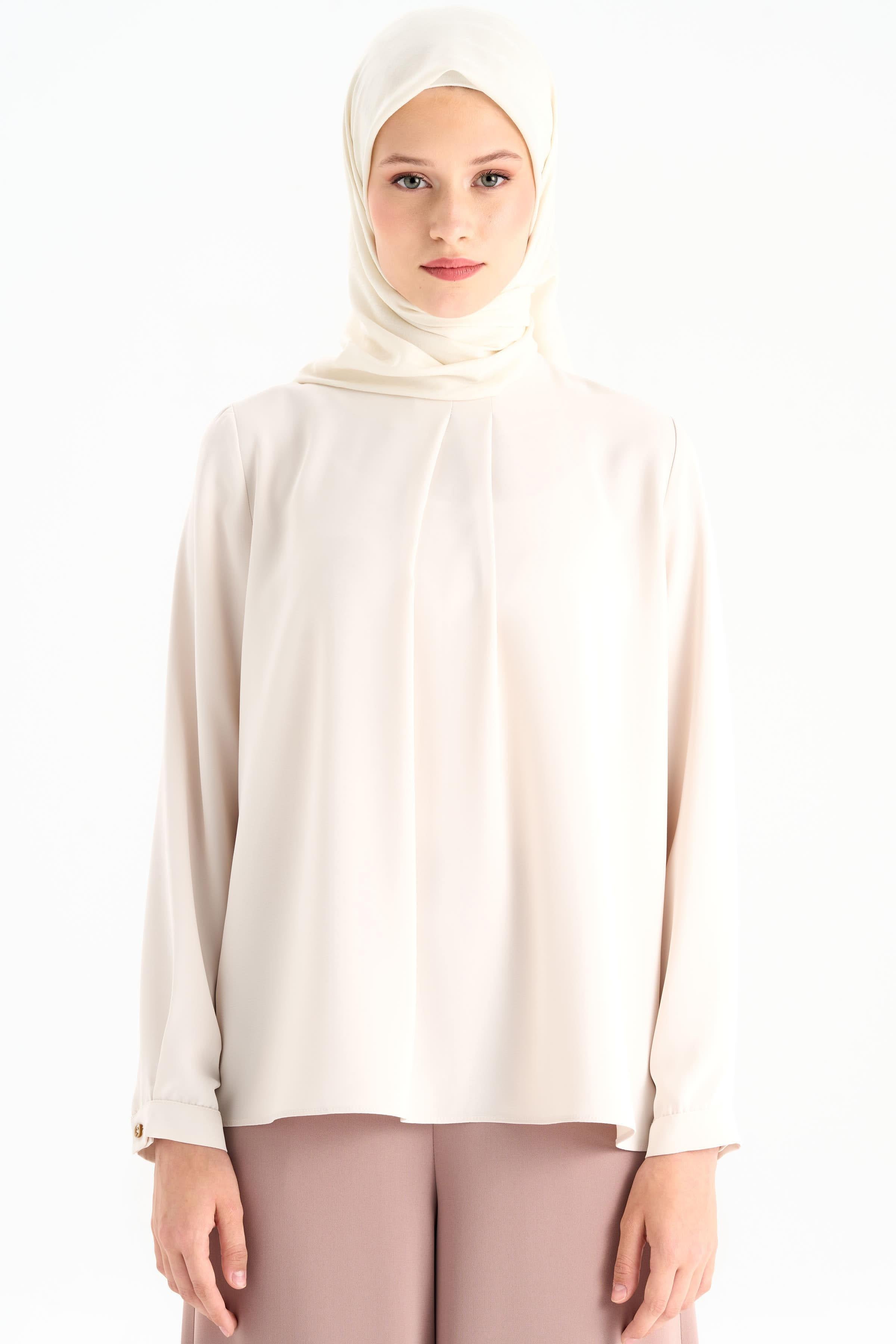 Yaka Pile Detaylı Bluz - Bej TUGBA