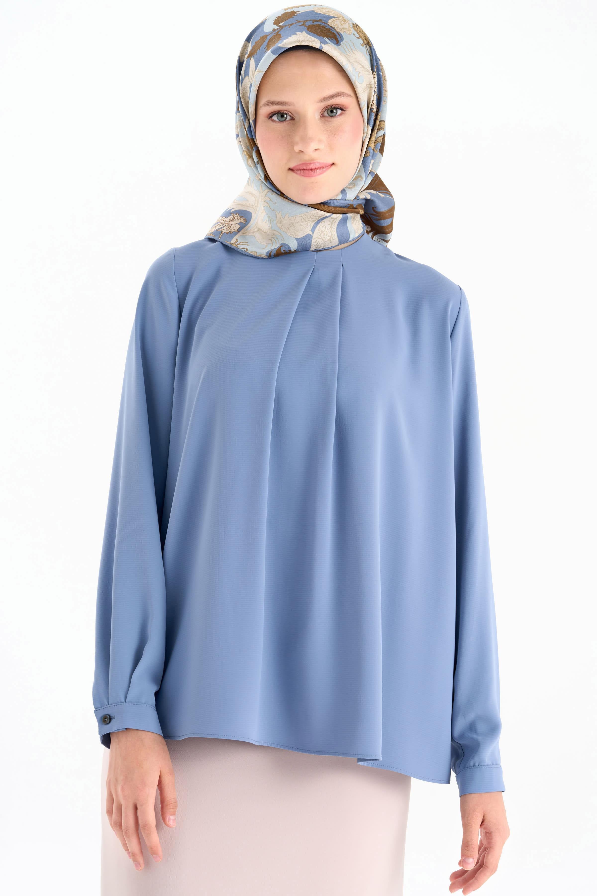 Yaka Pile Detaylı Bluz - Mavi TUGBA