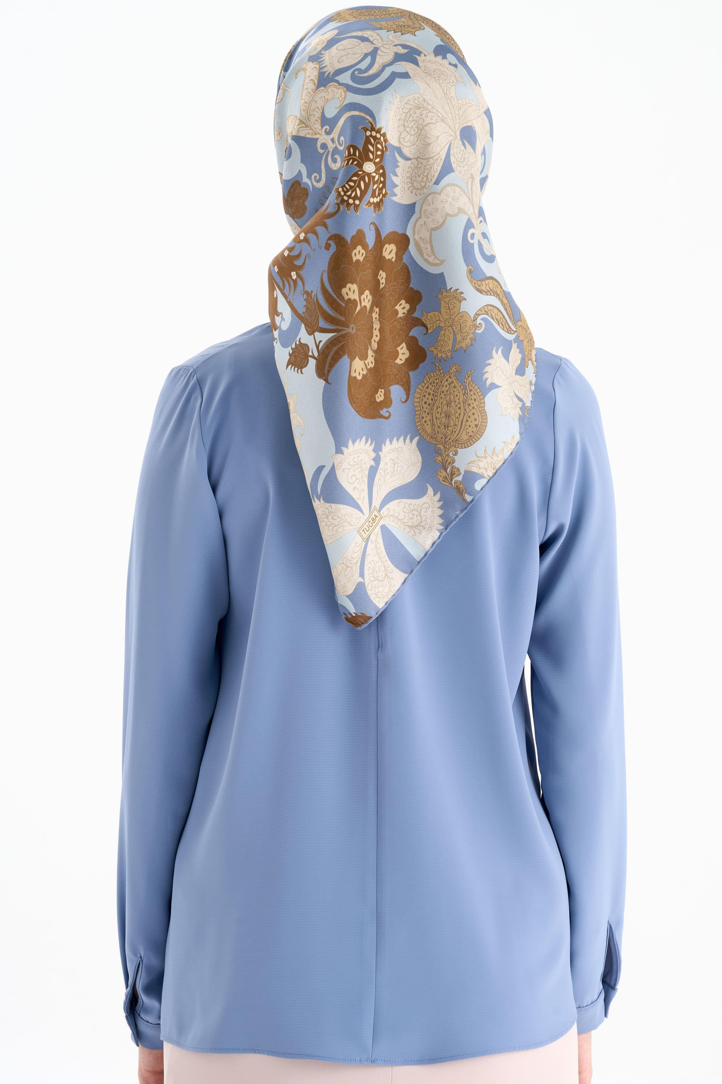 Yaka Pile Detaylı Bluz - Mavi TUGBA