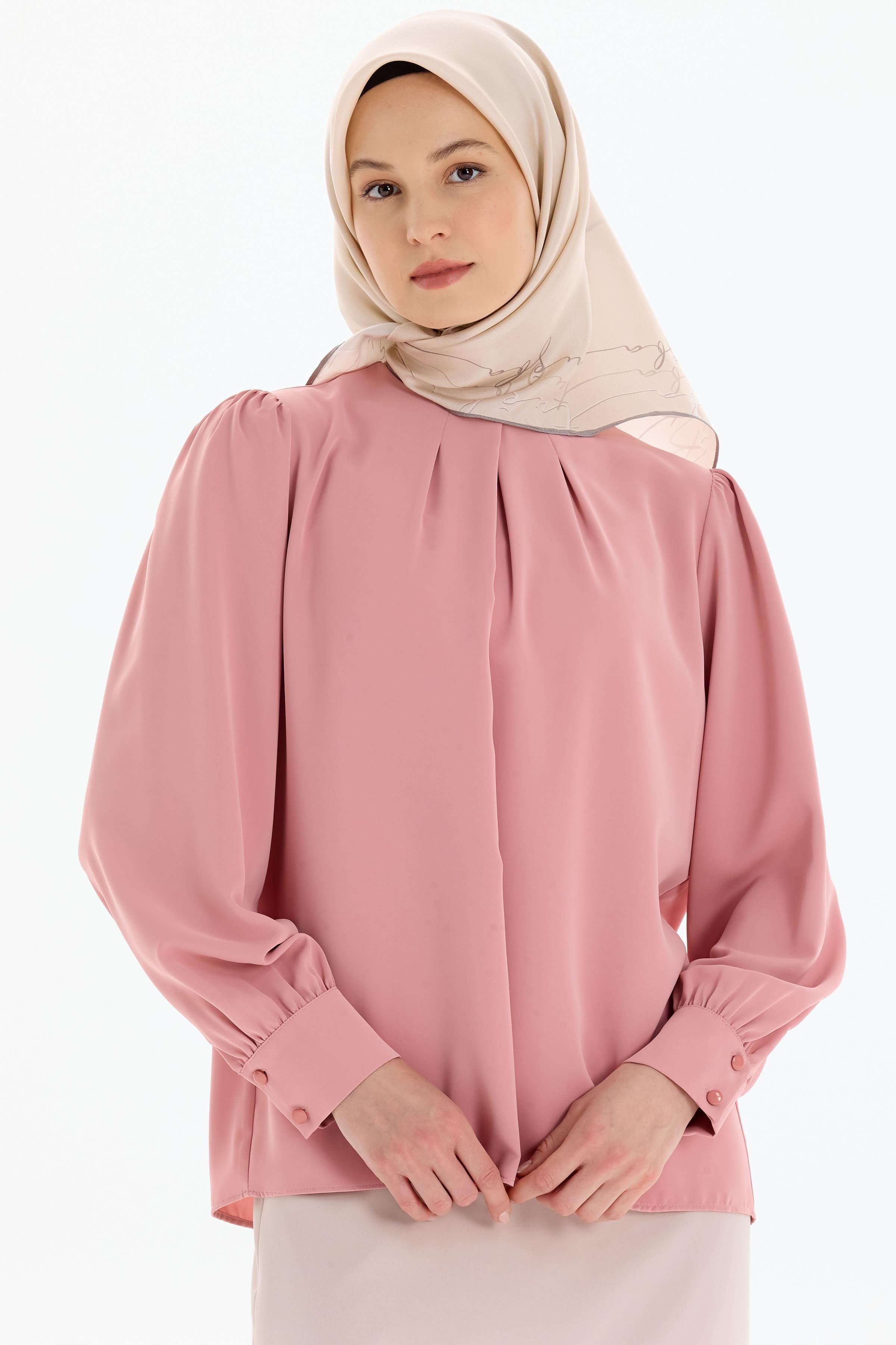 Yaka Pile Detaylı Bluz - Pudra TUGBA