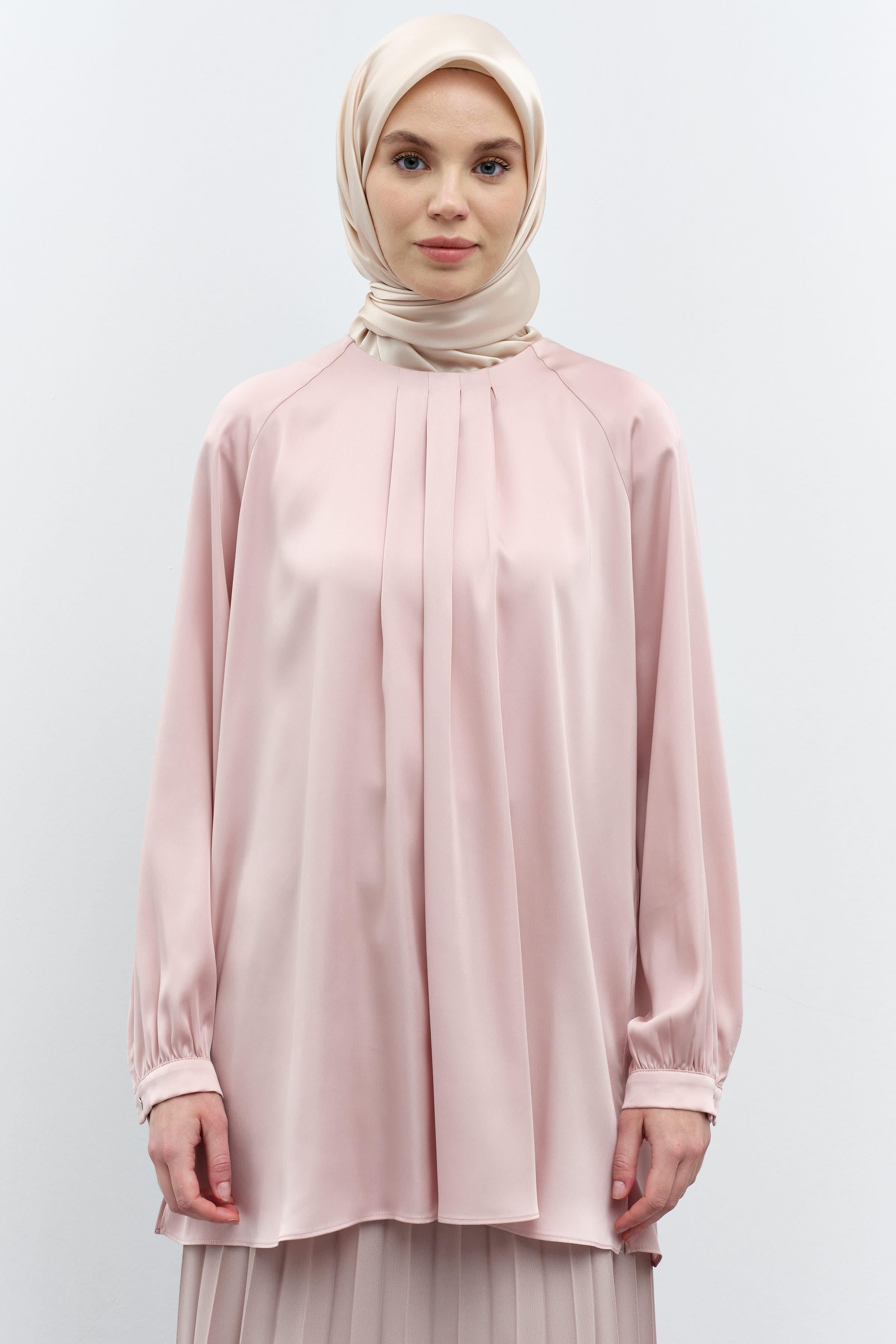 Yaka Pile Detaylı Bluz - Pudra TUGBA