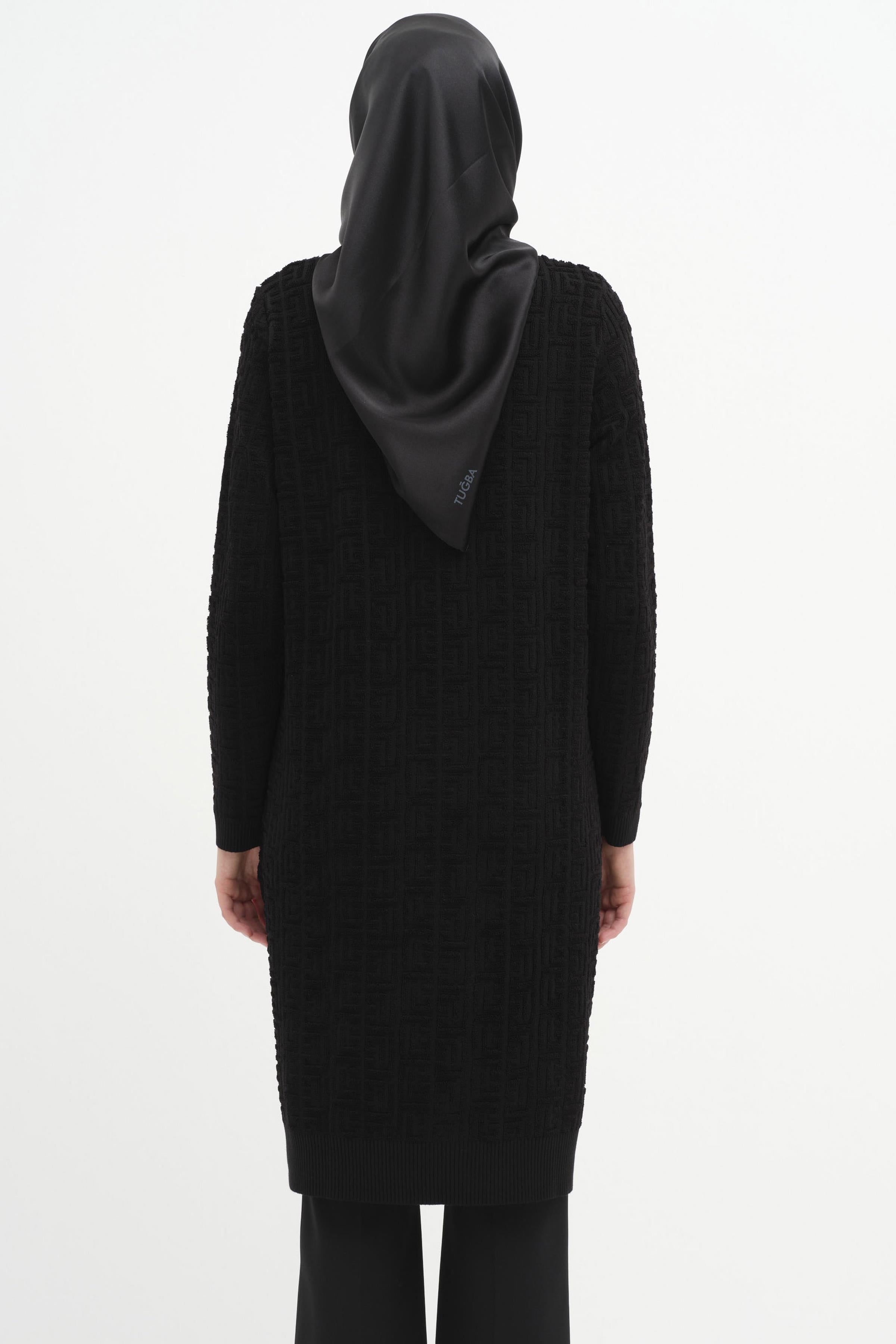 Yaka Ribanalı Triko Tunik - Siyah TUGBA