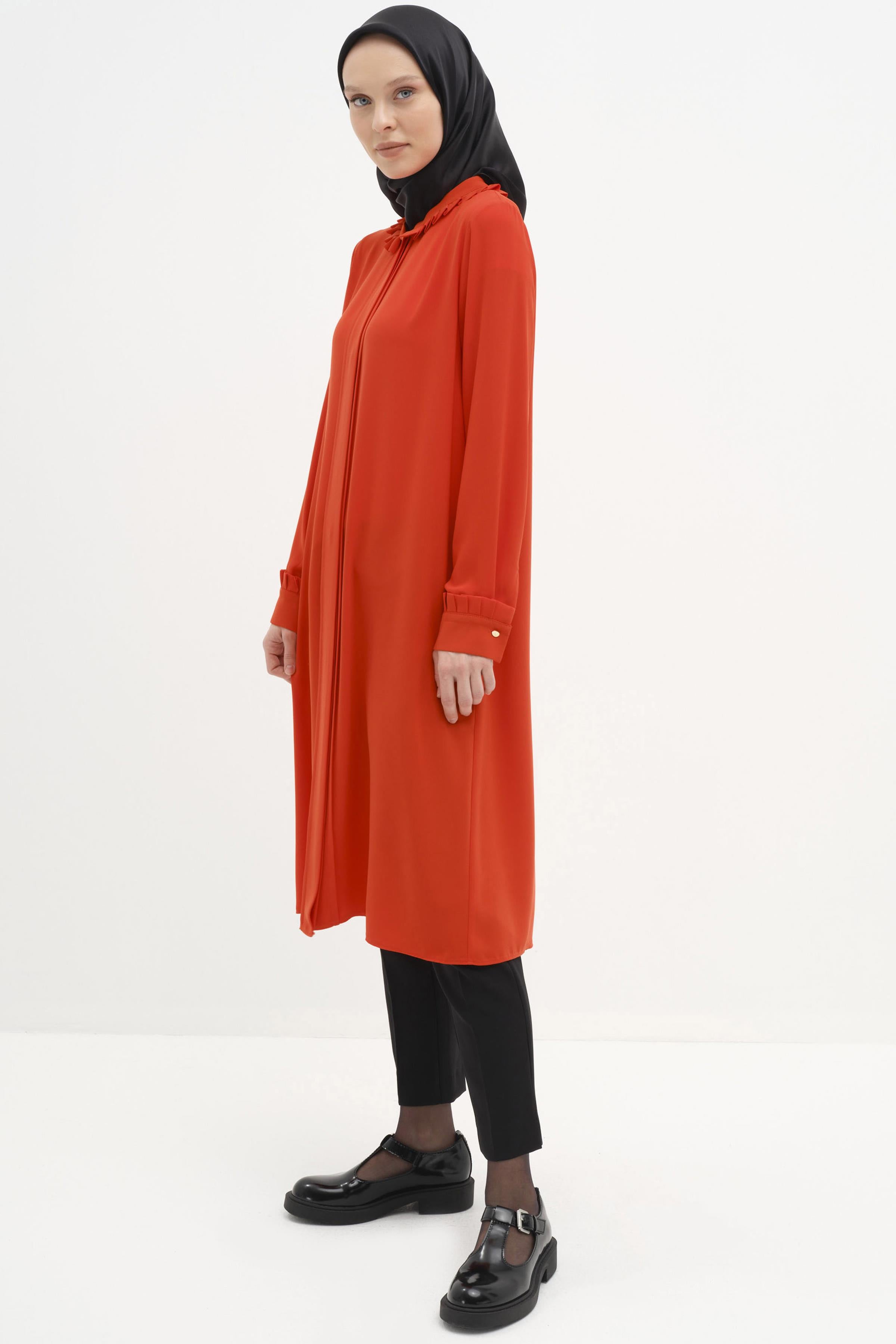 Yaka Ve Manşet Pile Detaylı Tunik - Mercan TUGBA