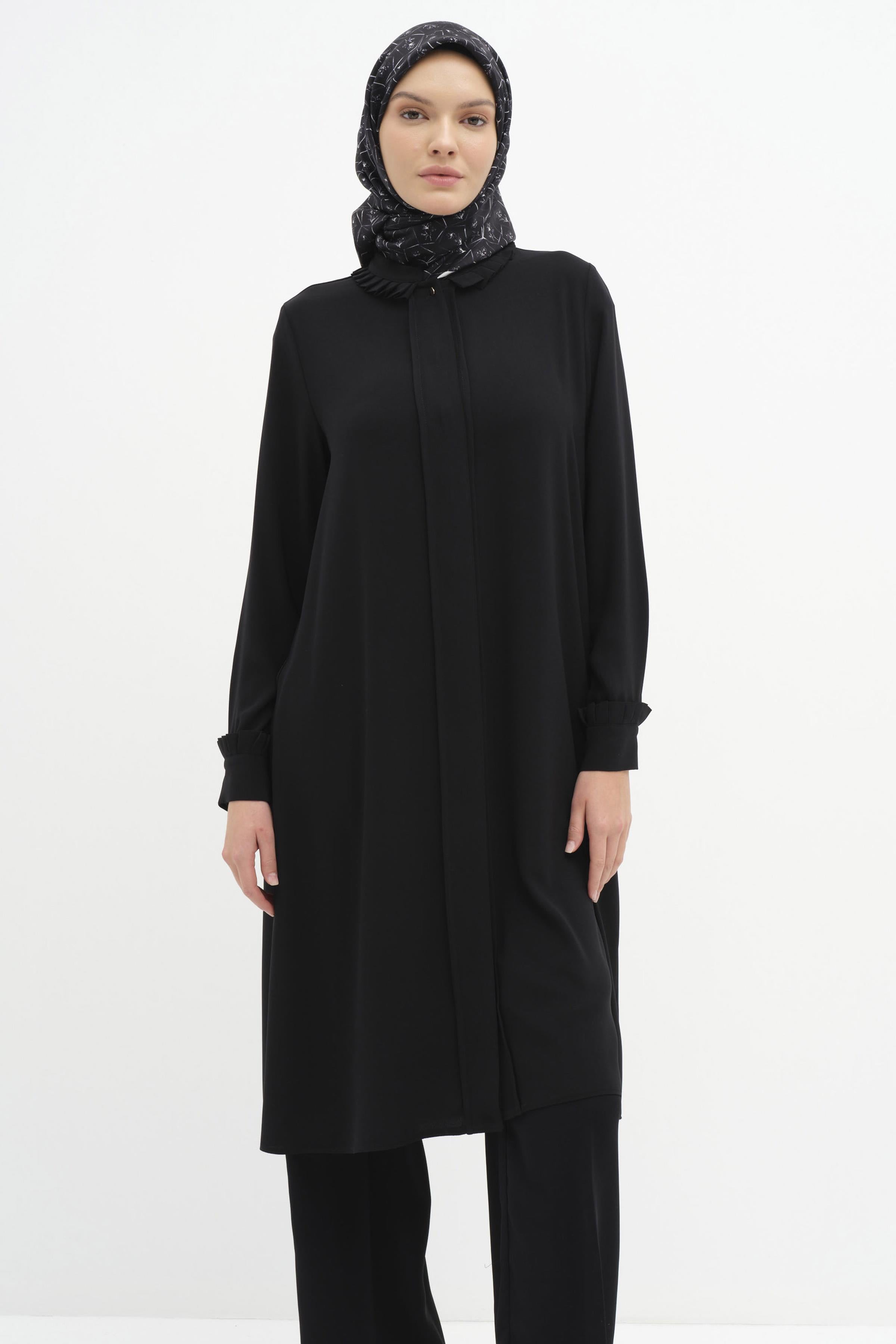 Yaka Ve Manşet Pile Detaylı Tunik - Siyah TUGBA