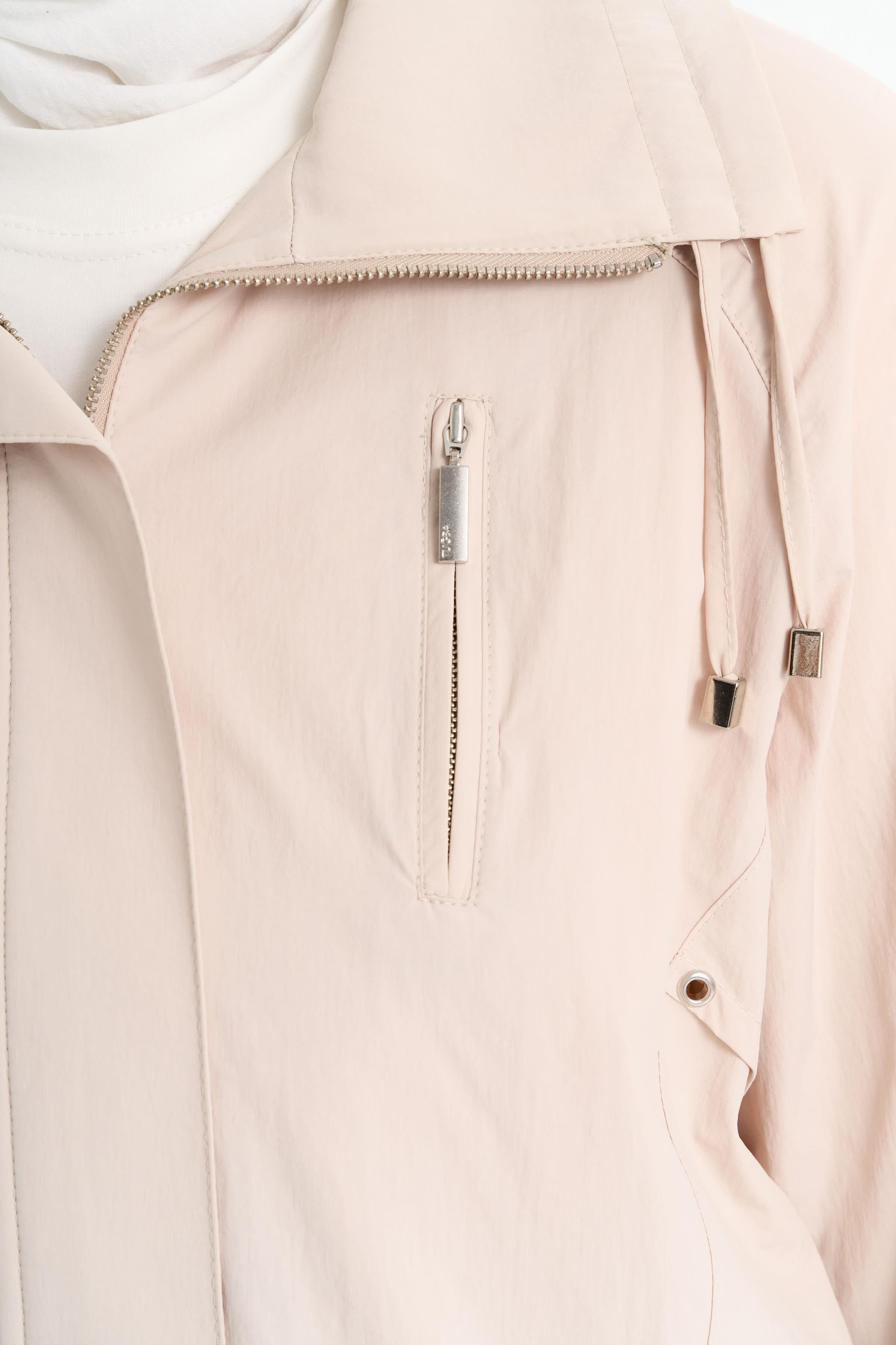 Yakası Çift Biyeli Trençkot - Bej TUGBA