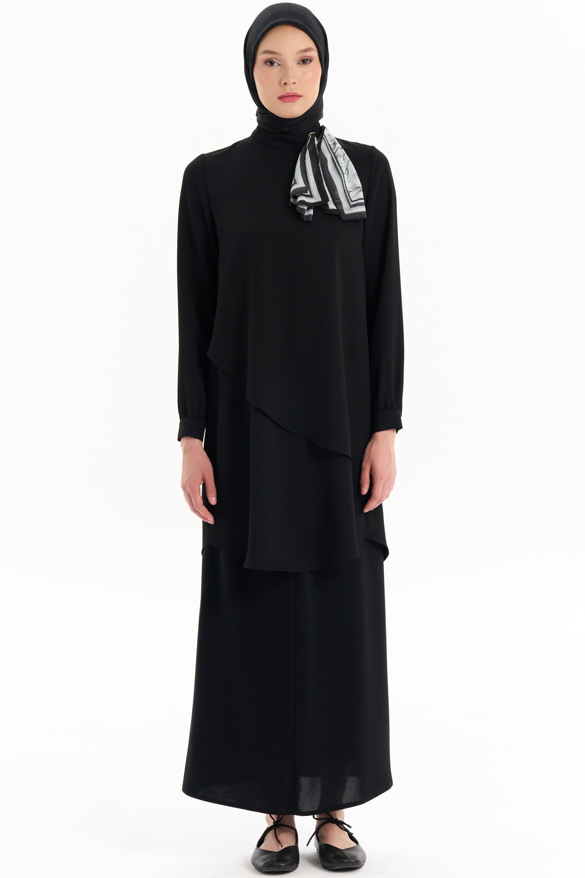 Yakası Fularlı Tunik - Siyah TUGBA