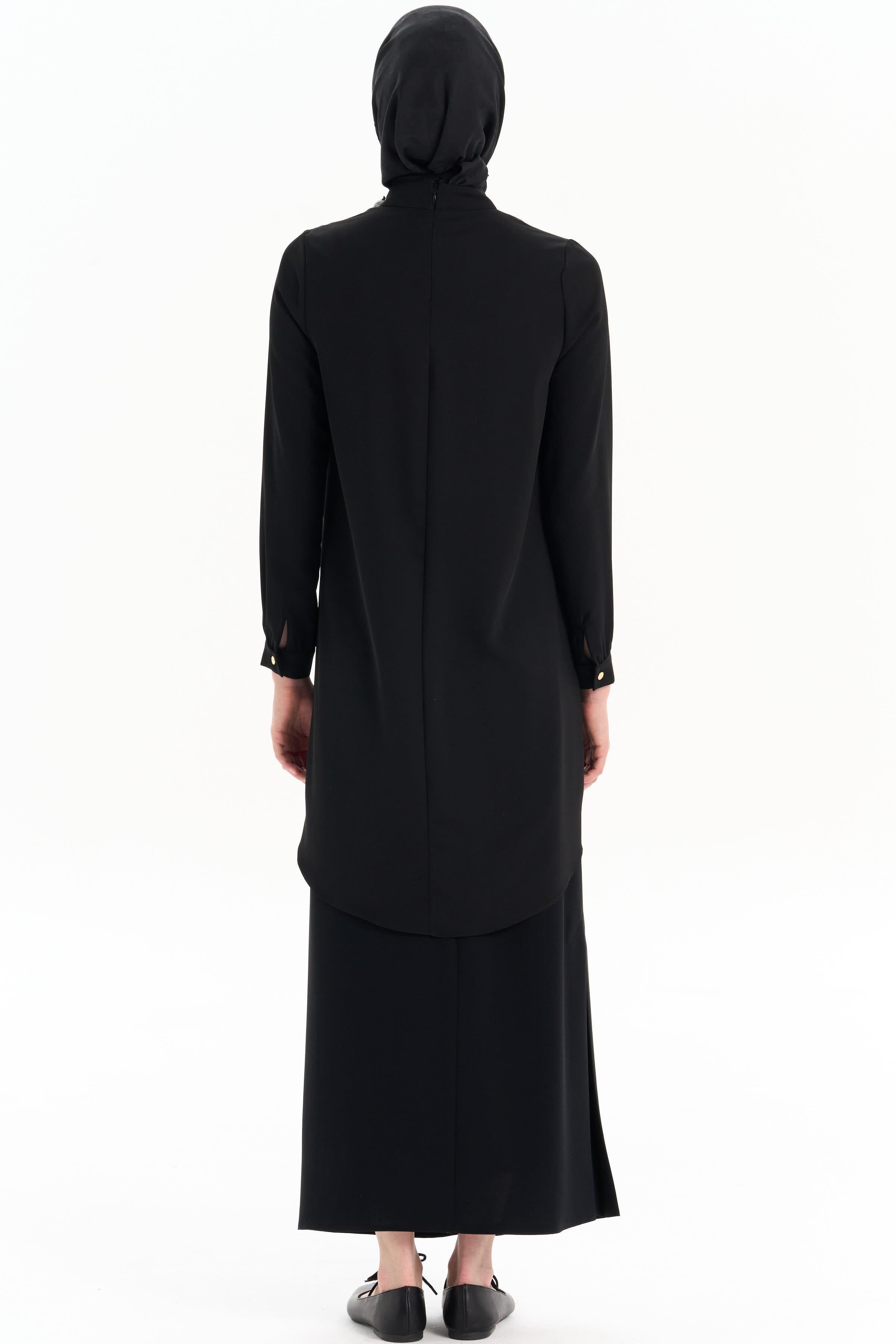 Yakası Fularlı Tunik - Siyah TUGBA