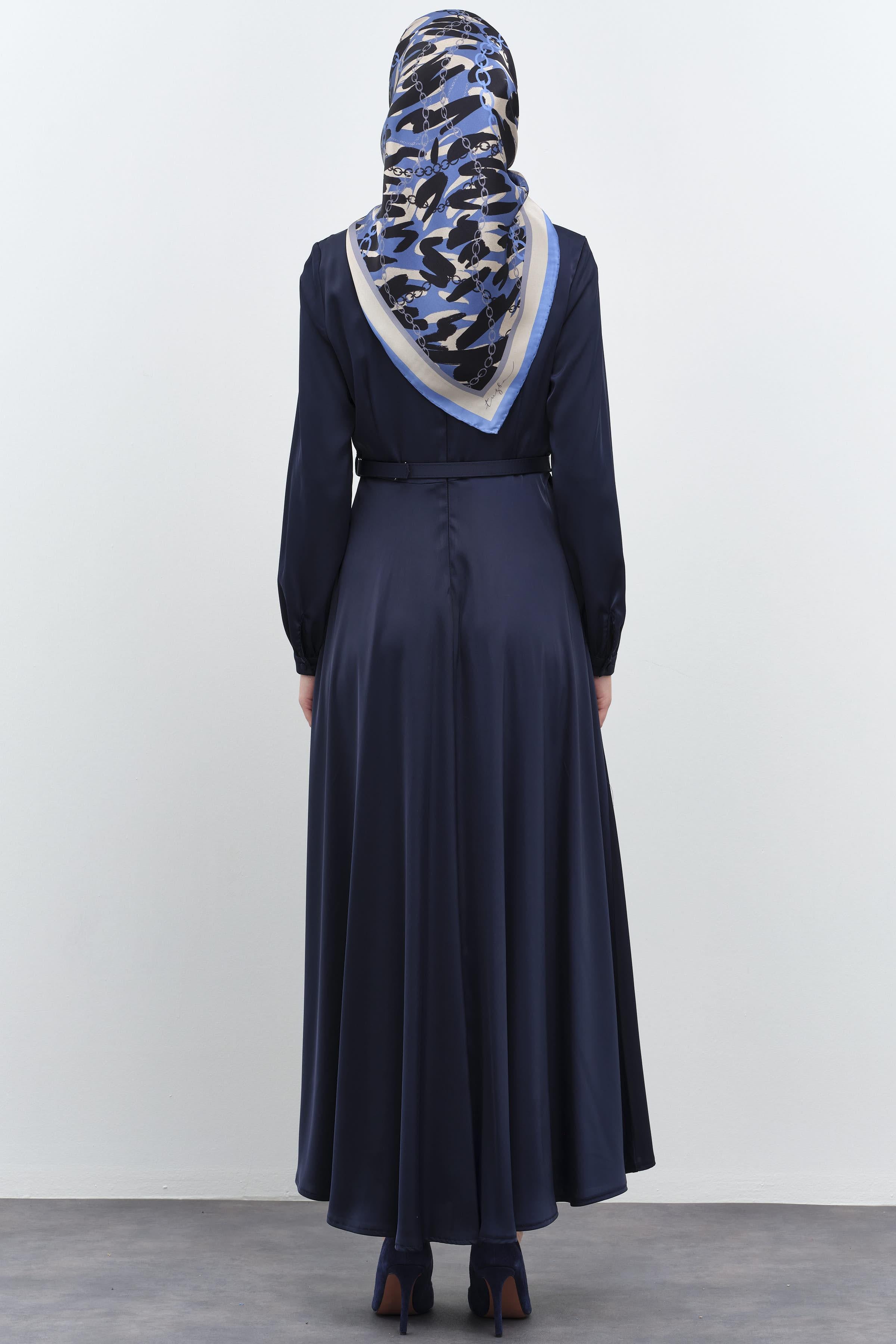 Yakası Pile Detaylı Kemerli Elbise - Lacivert TUGBA