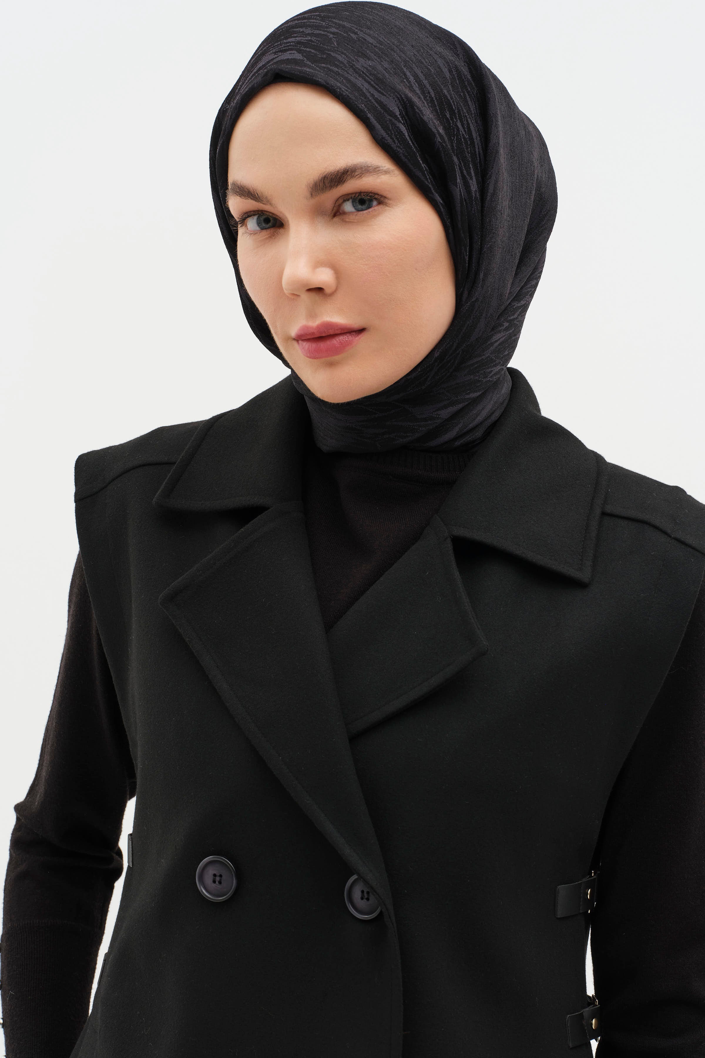 Yanlar Klapa Detaylı Kruvaze Yelek - Siyah TUĞBA