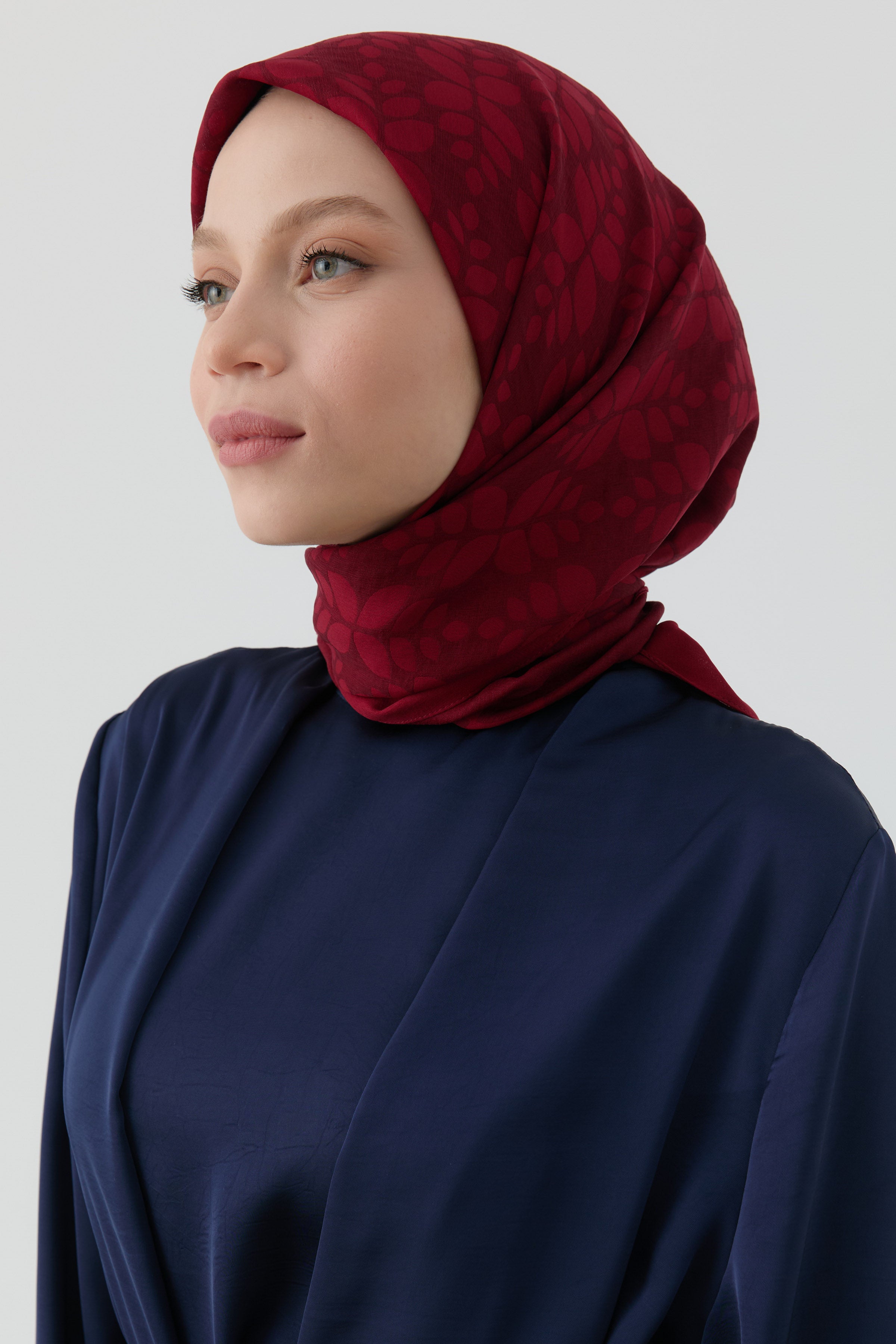 Yaprak Desen Stil Eşarp - Bordo TUGBA