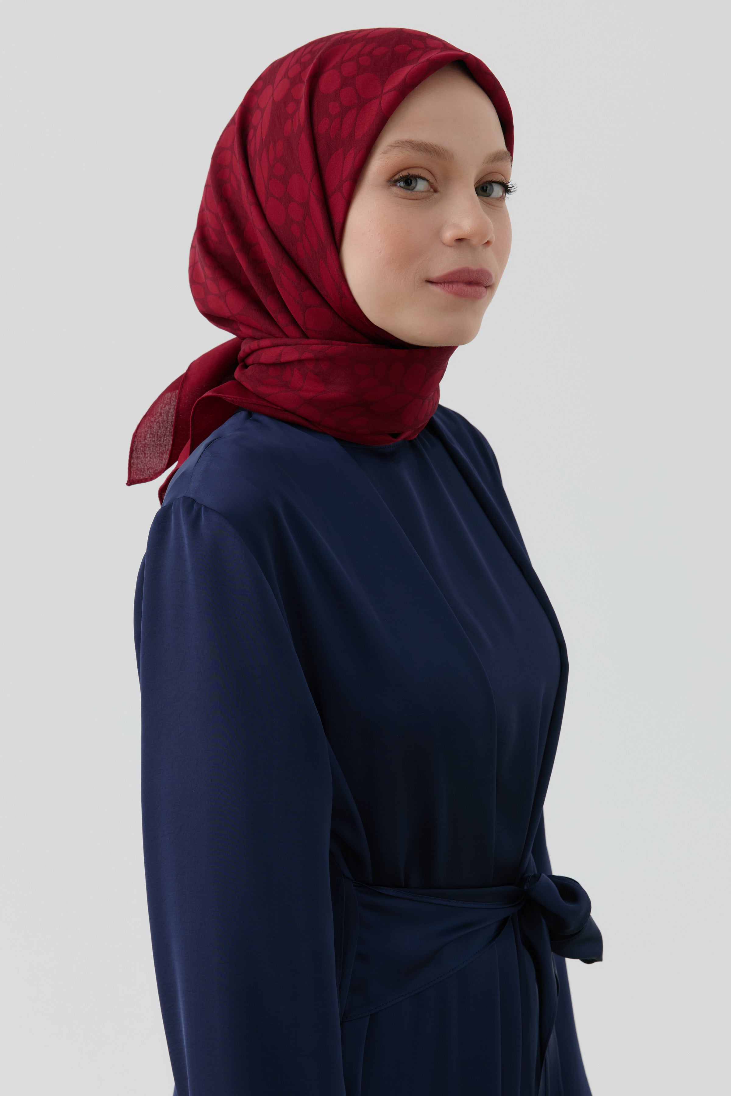 Yaprak Desen Stil Eşarp - Bordo TUGBA