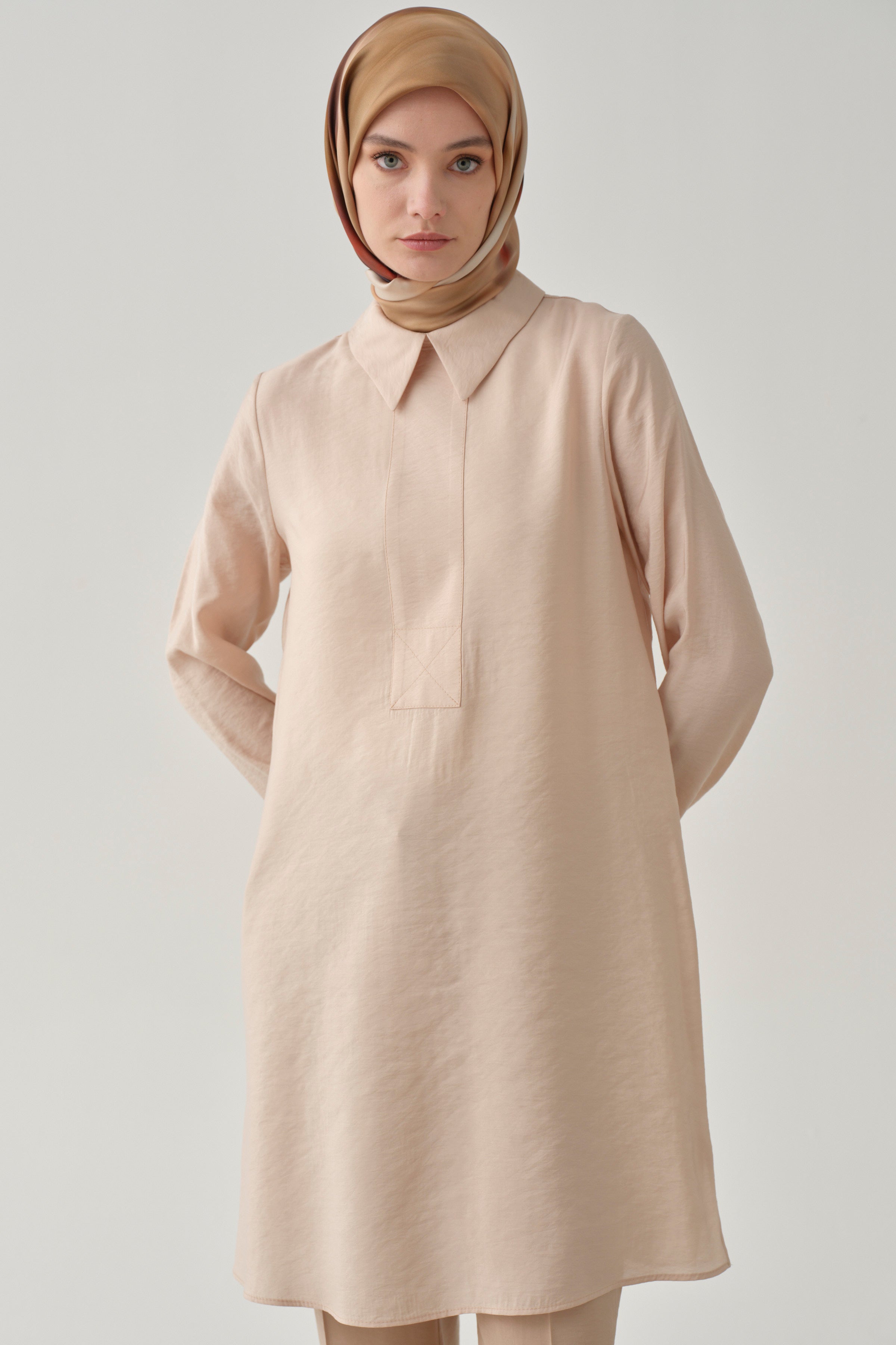 Yarım Pat Detaylı Tunik - Bej TUGBA