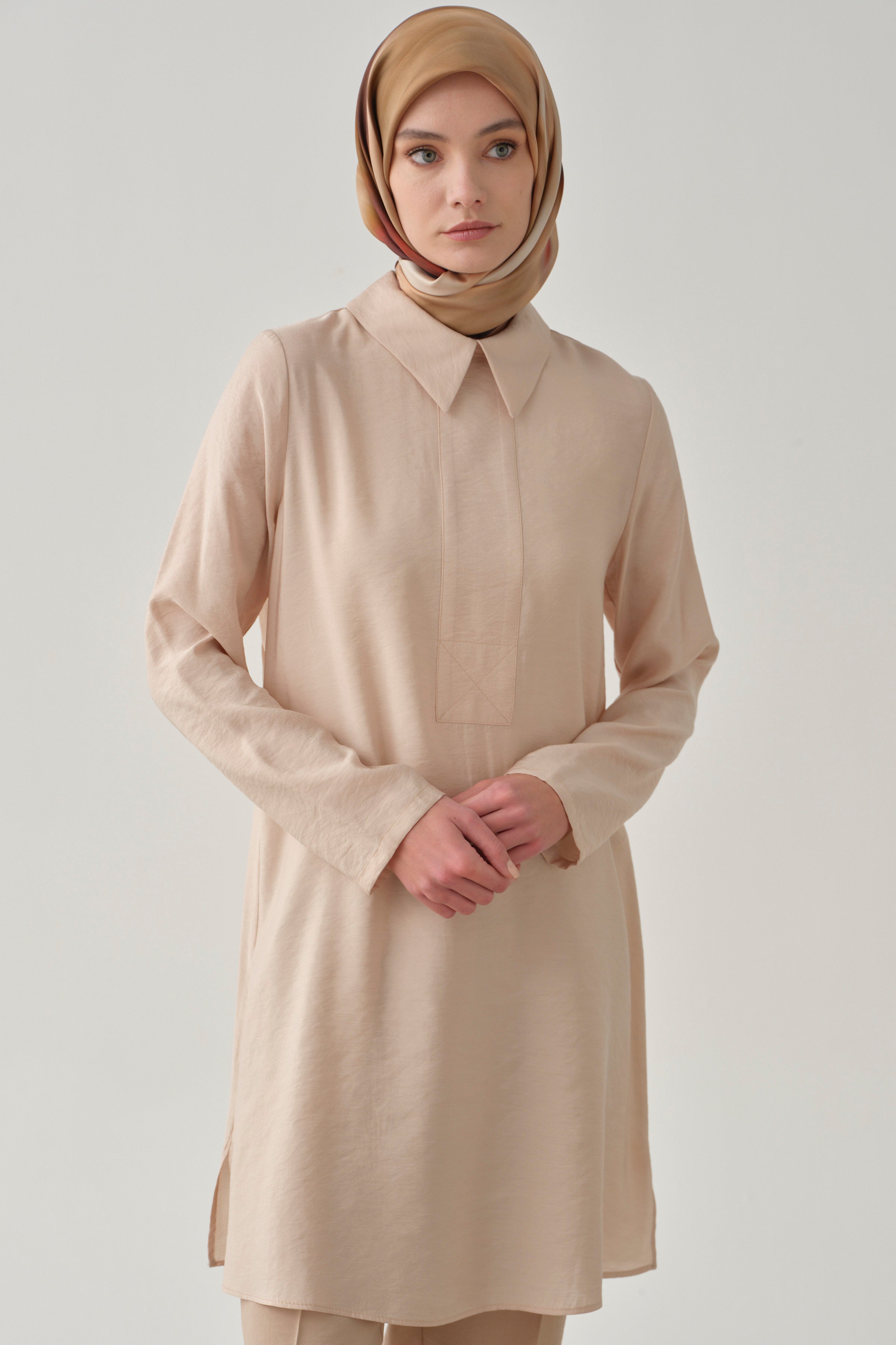 Yarım Pat Detaylı Tunik - Bej TUGBA