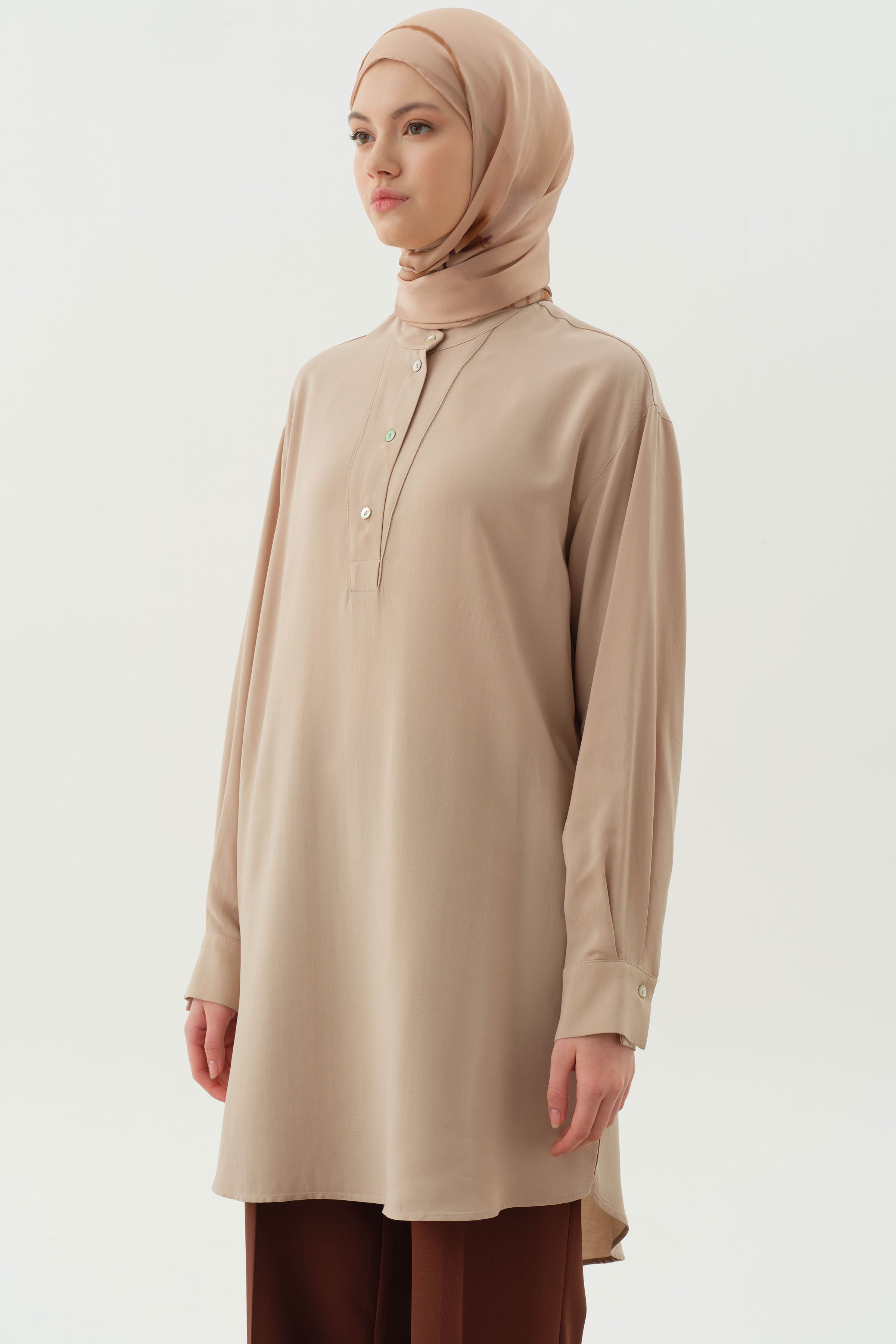 Yarım Patlı Asimetrik Tunik - Bej TUGBA