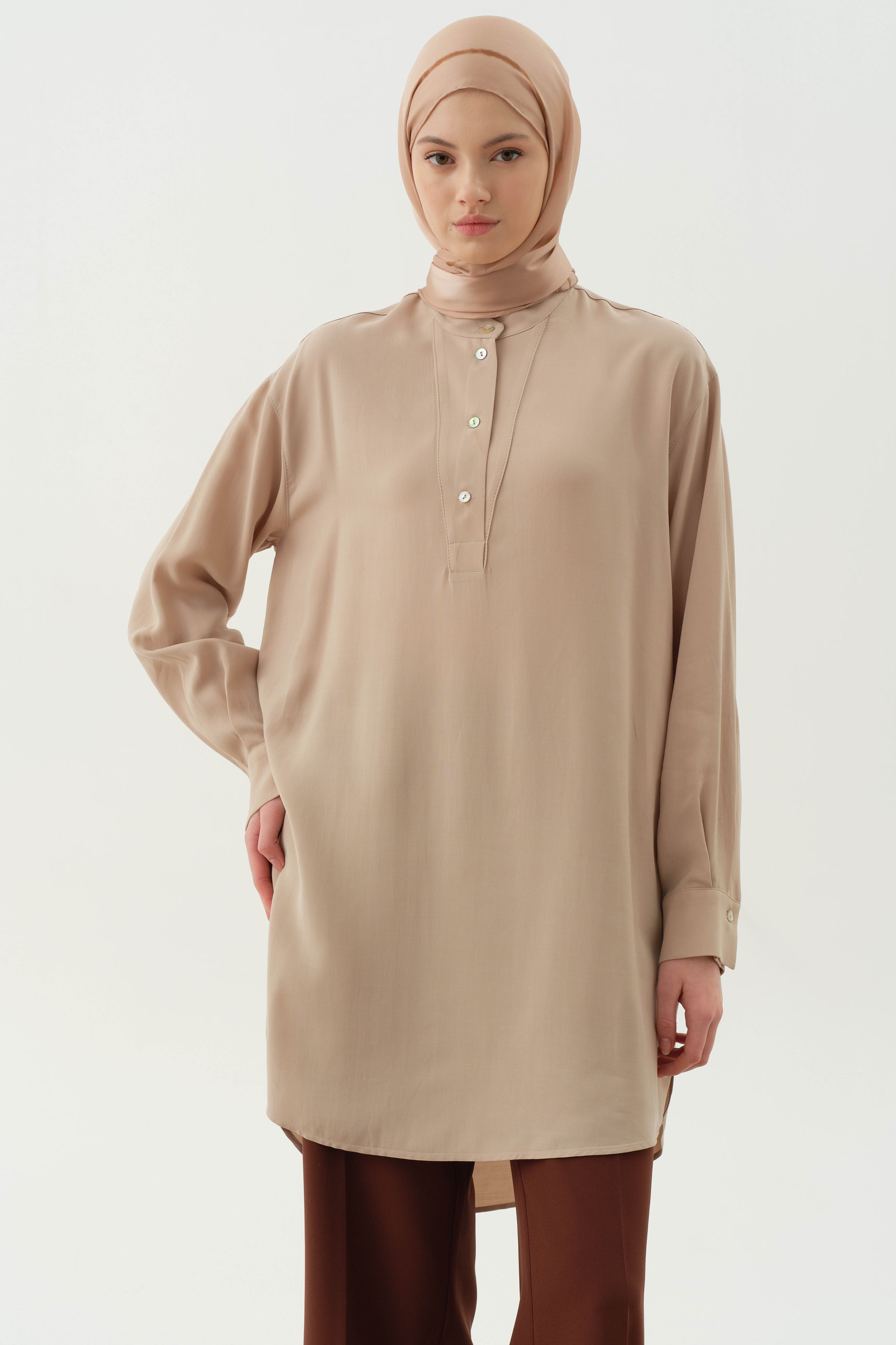 Yarım Patlı Asimetrik Tunik - Bej TUGBA