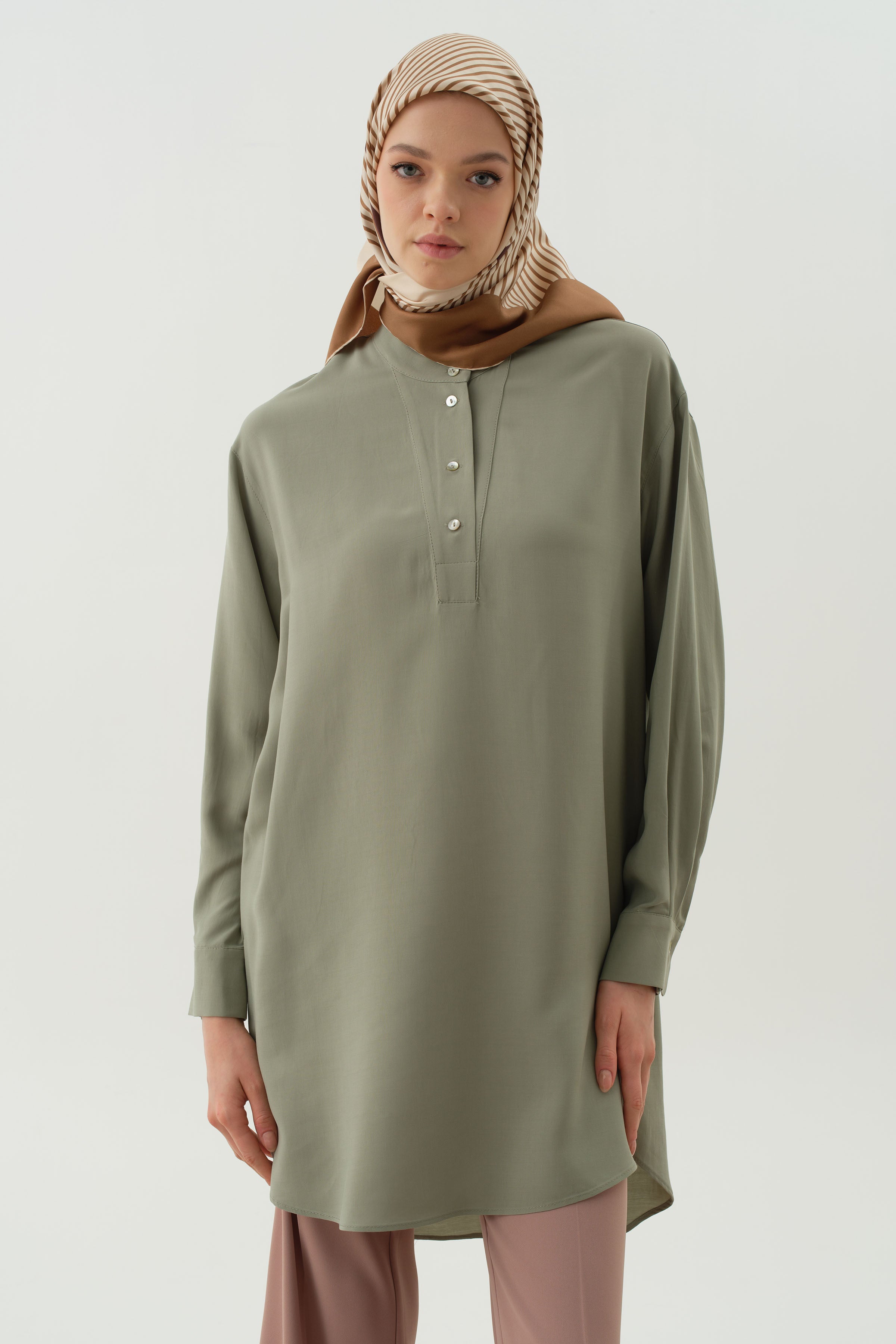 Yarım Patlı Asimetrik Tunik - Mint TUGBA