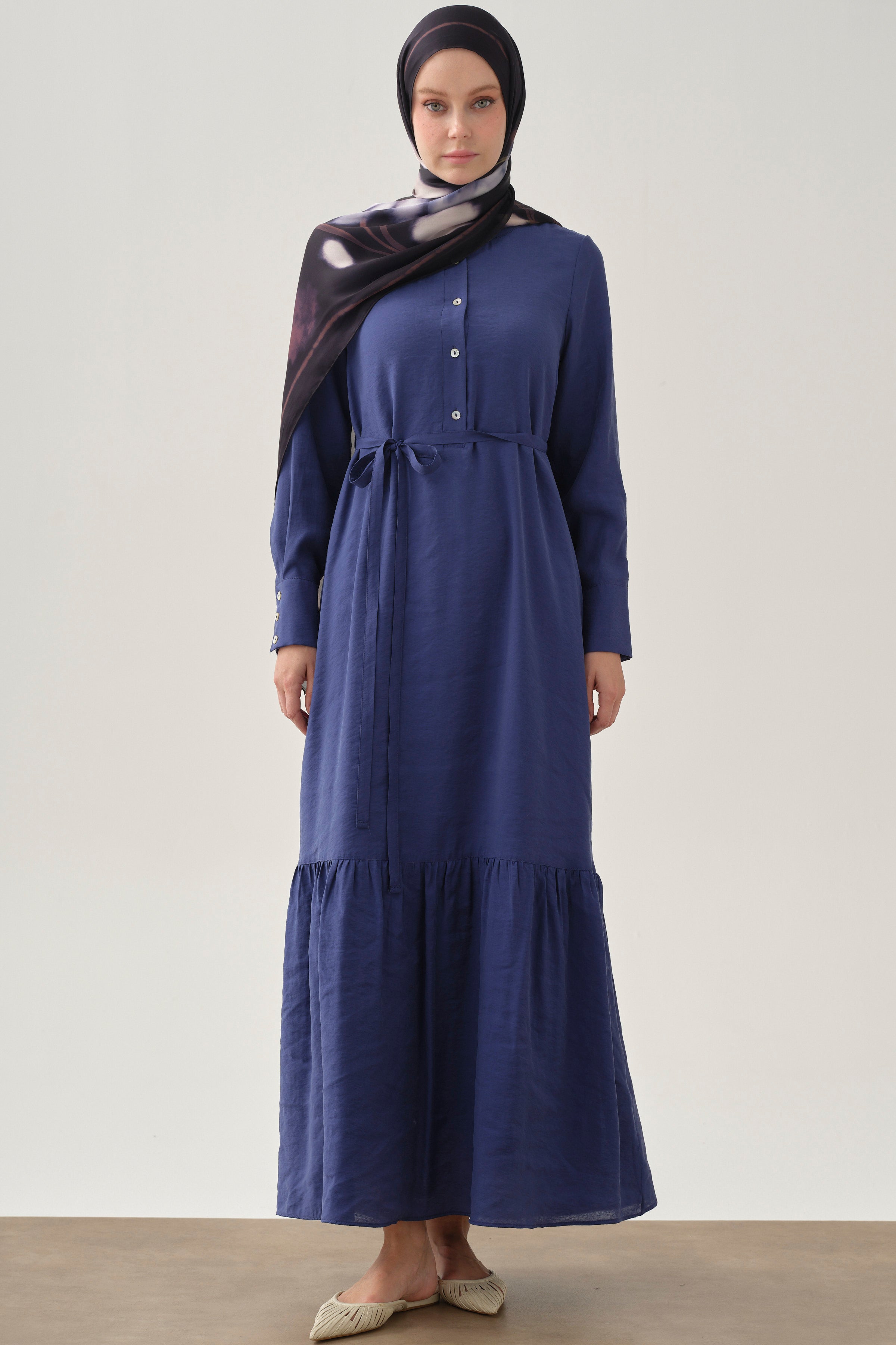 Yarım Patlı Büzgü Etekli Elbise - Lacivert TUGBA