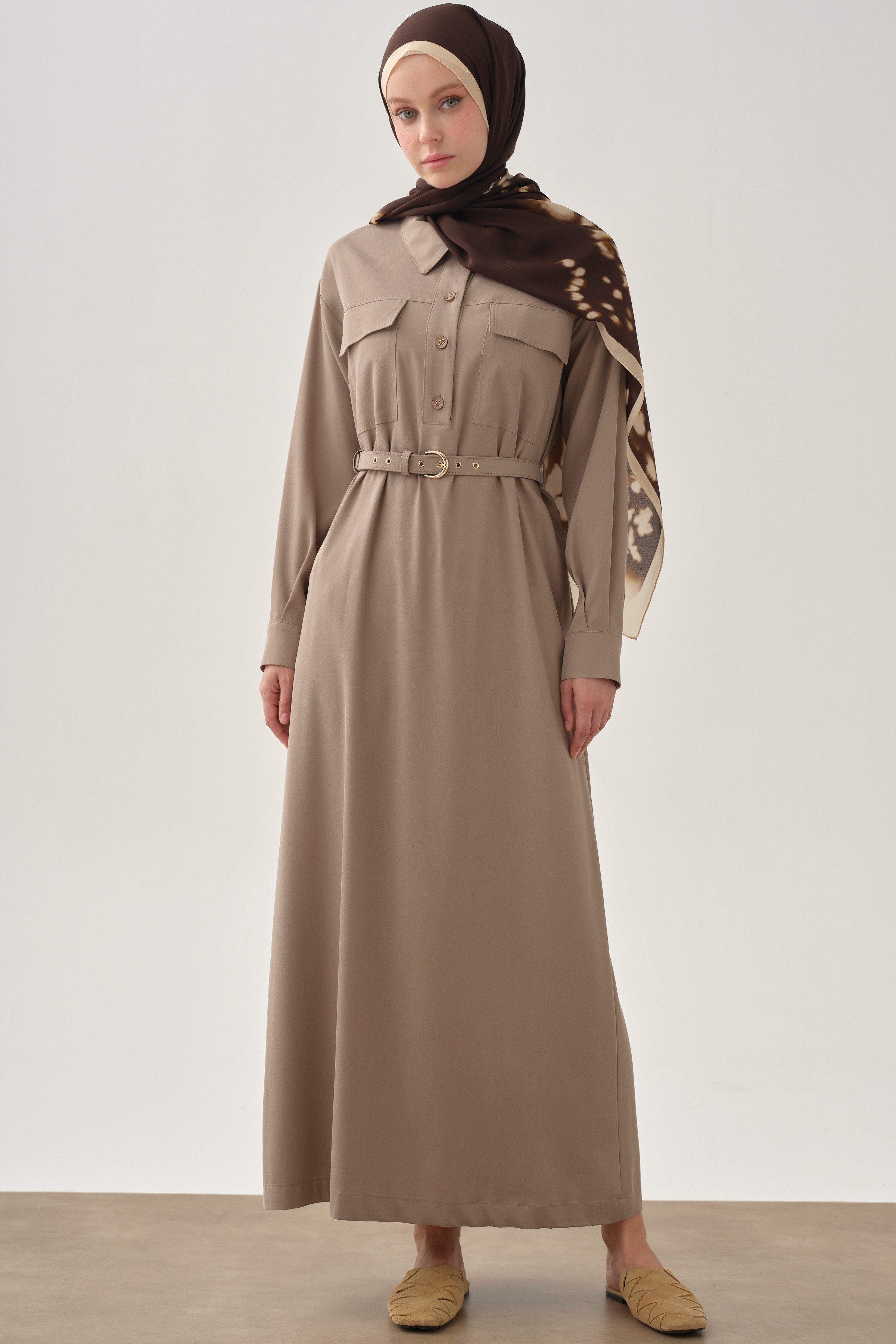 Yarım Patlı Kemerli Elbise - Vizon TUGBA