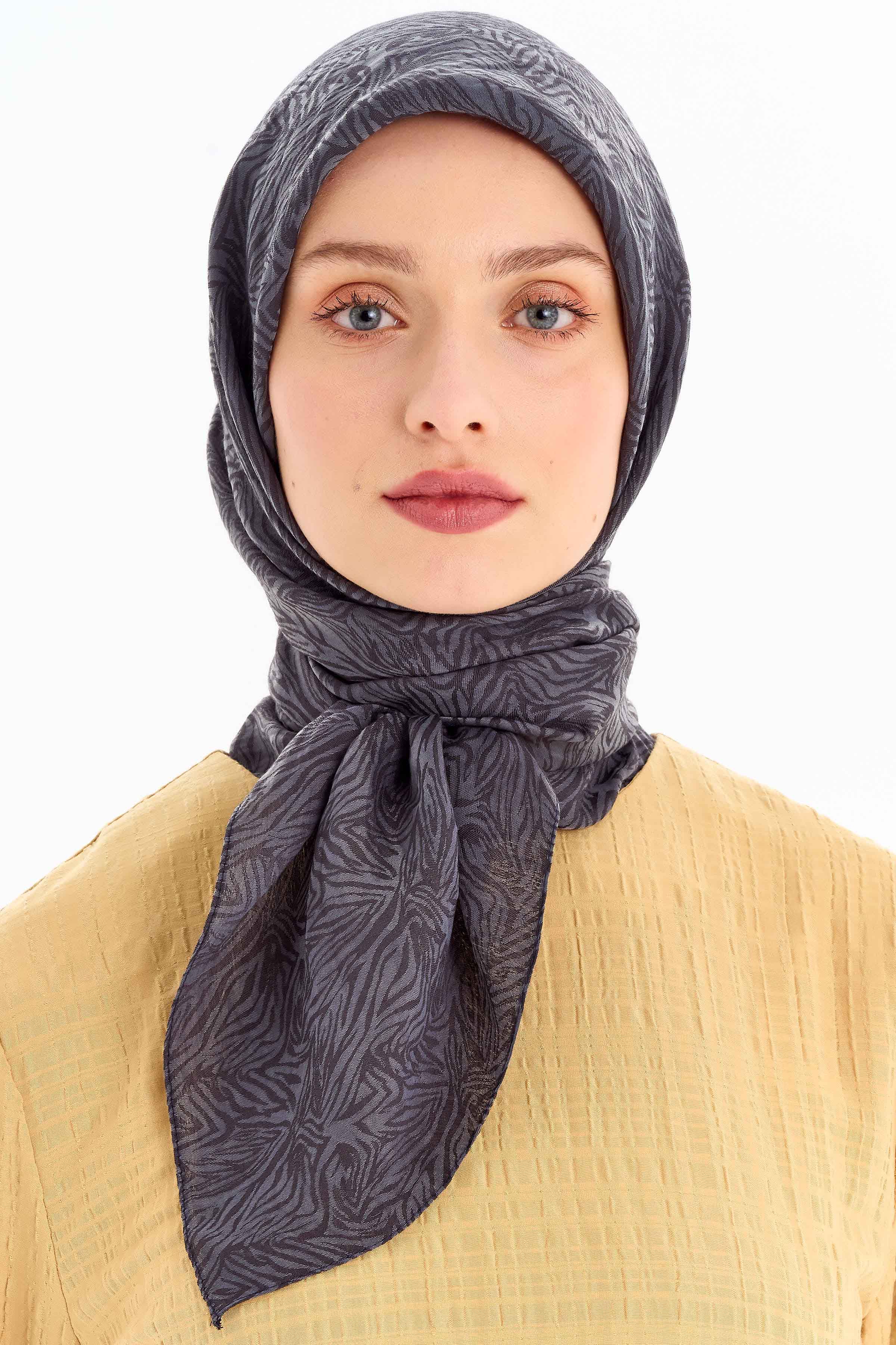 Zebra Desen Viskon Eşarp - Antrasit TUGBA