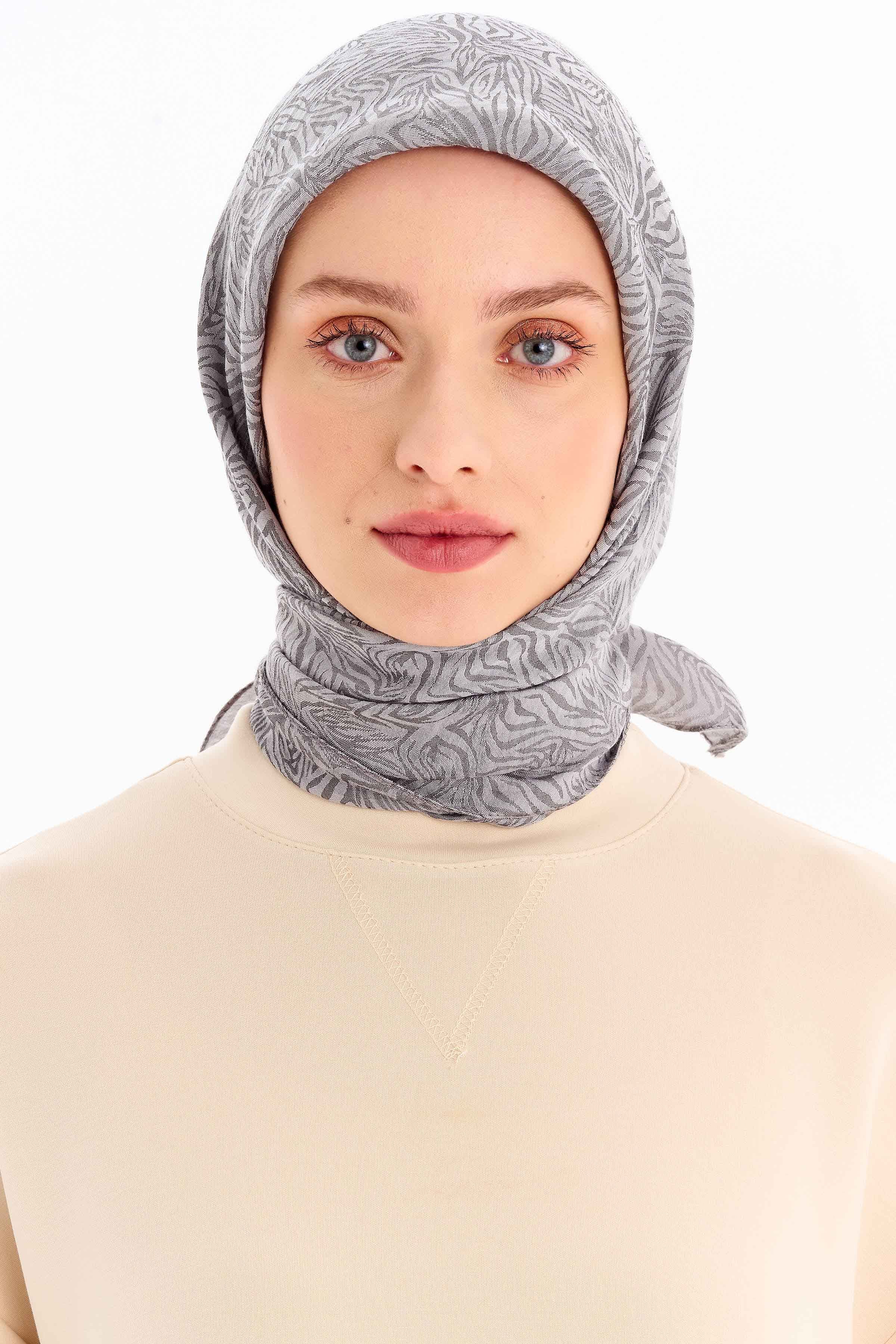 Zebra Desen Viskon Eşarp - Gri TUGBA