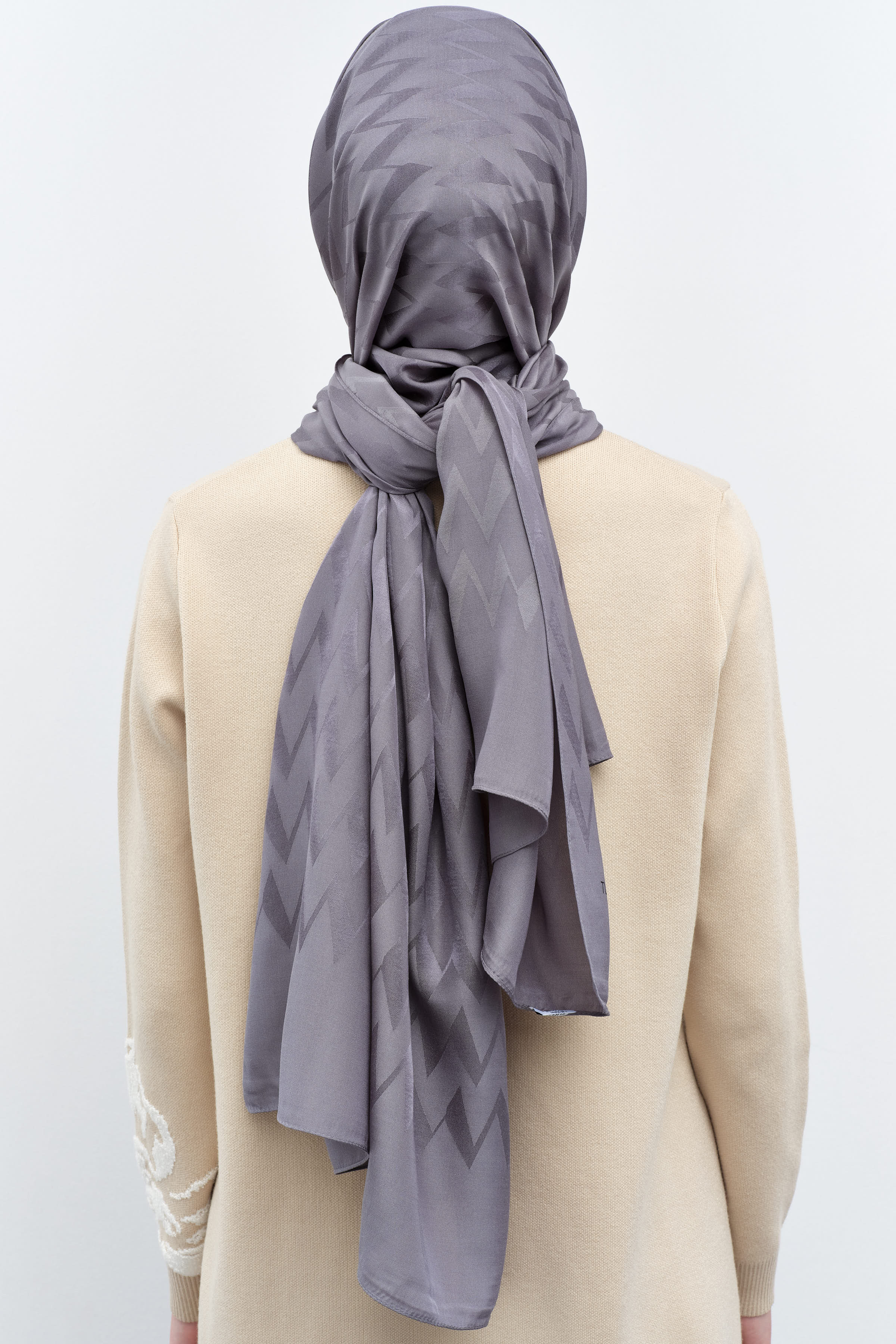 Zikzak Desen Viskon Şal - Füme TUGBA