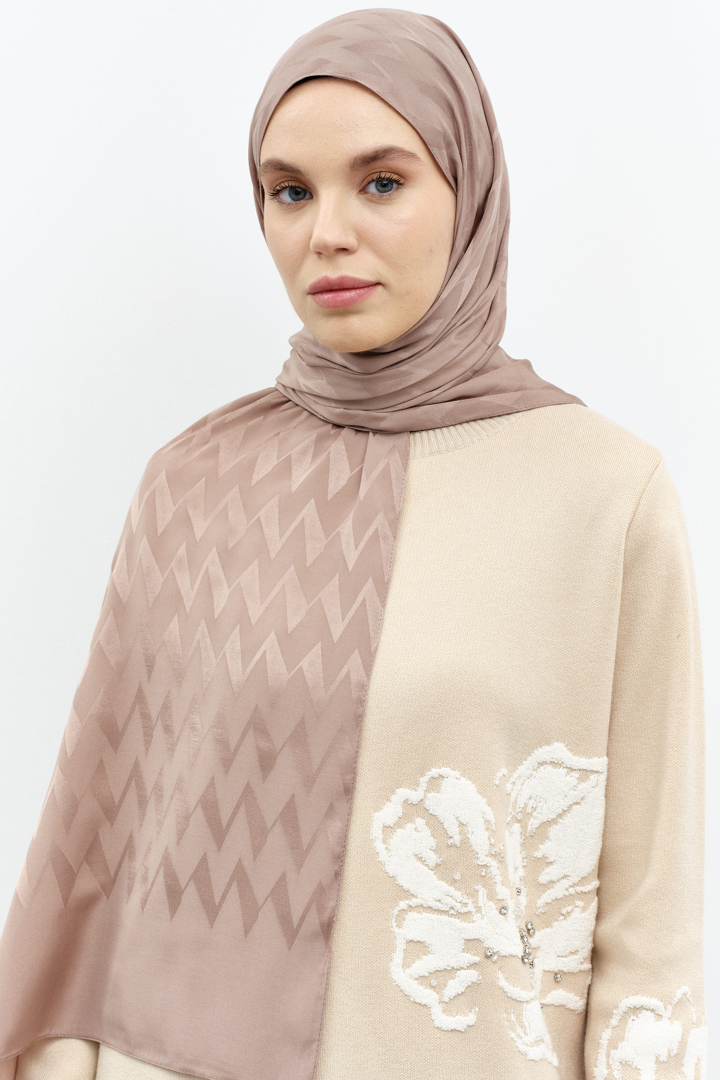 Zikzak Desen Viskon Şal - Vizon TUGBA