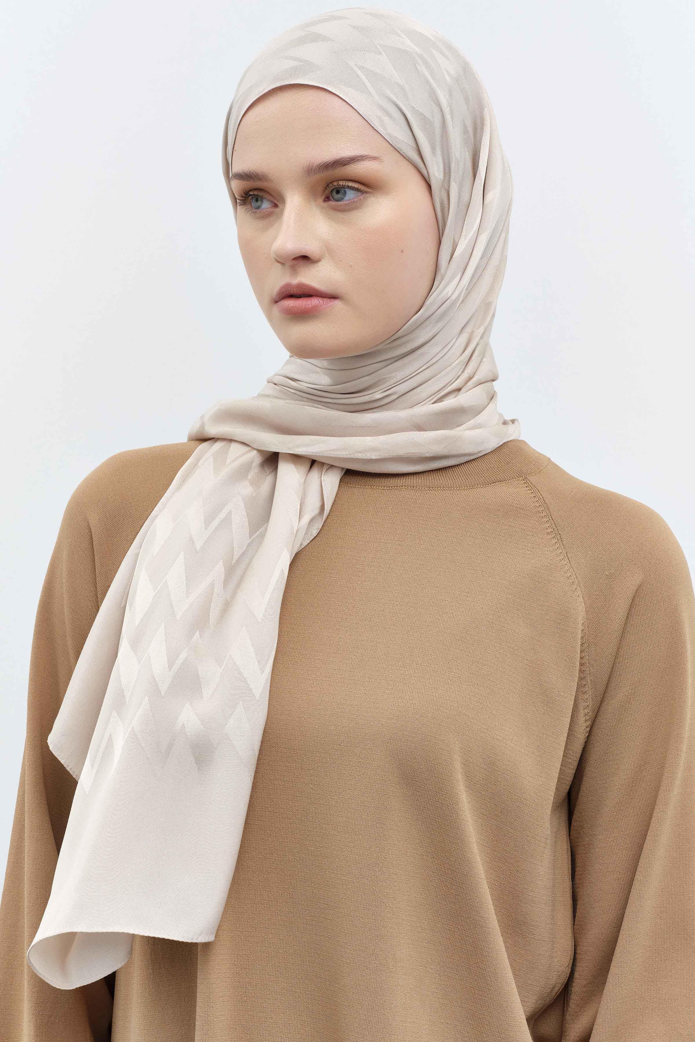 Zikzak Desen Viskon Şal - Kum TUGBA