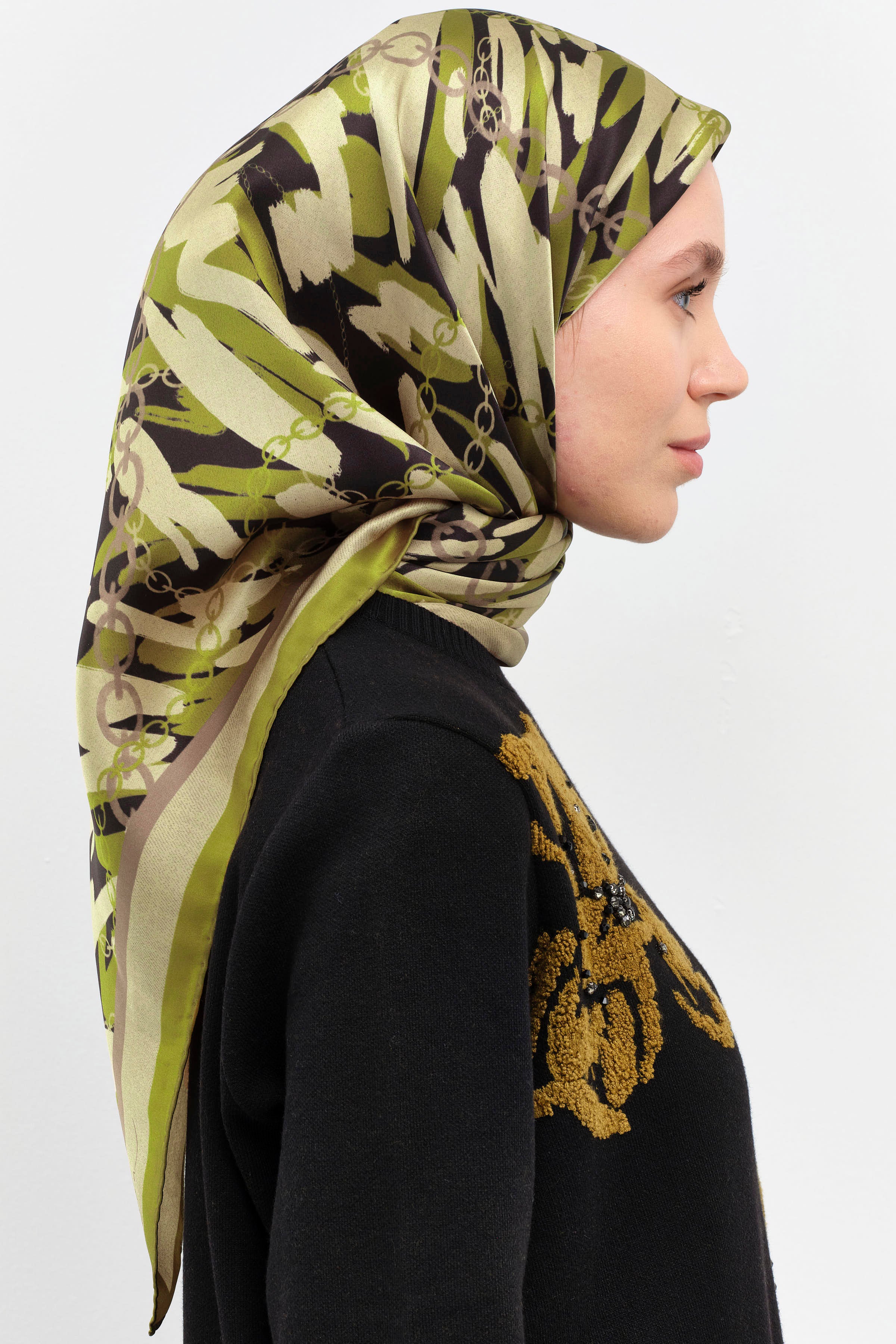 Zincir Desen Sura İpek Eşarp - Fıstık Yeşili TUGBA