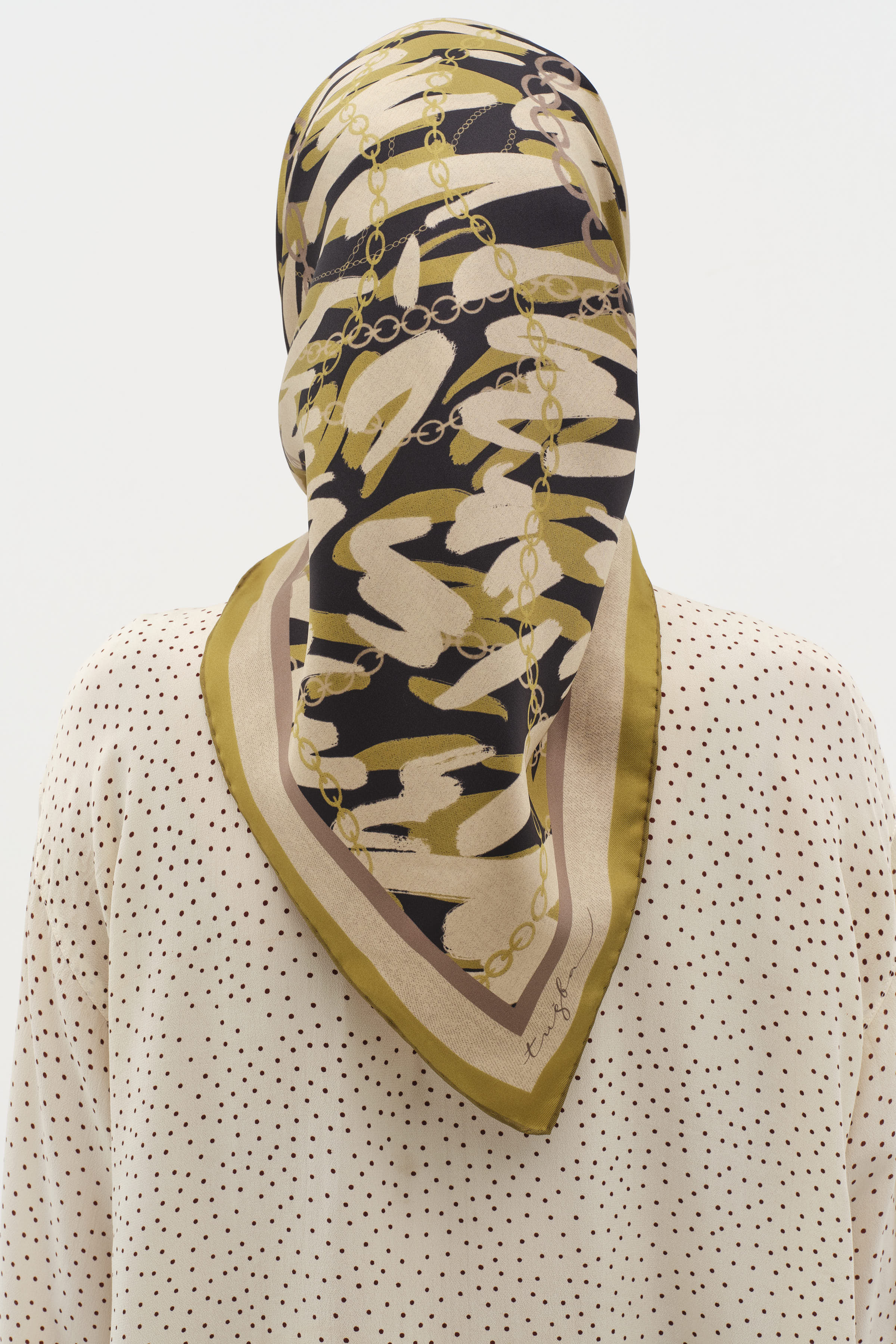 Zincir Desen Twill İpek Eşarp - Fıstık Yeşili TUGBA