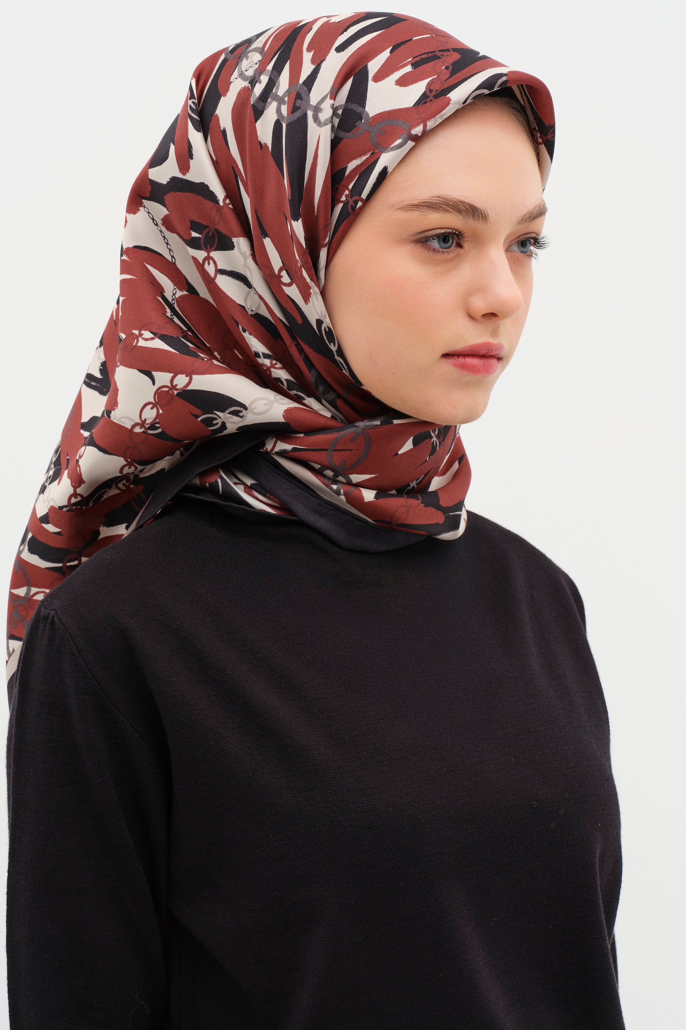 Zincir Desen Twill İpek Eşarp - Kırmızı TUGBA