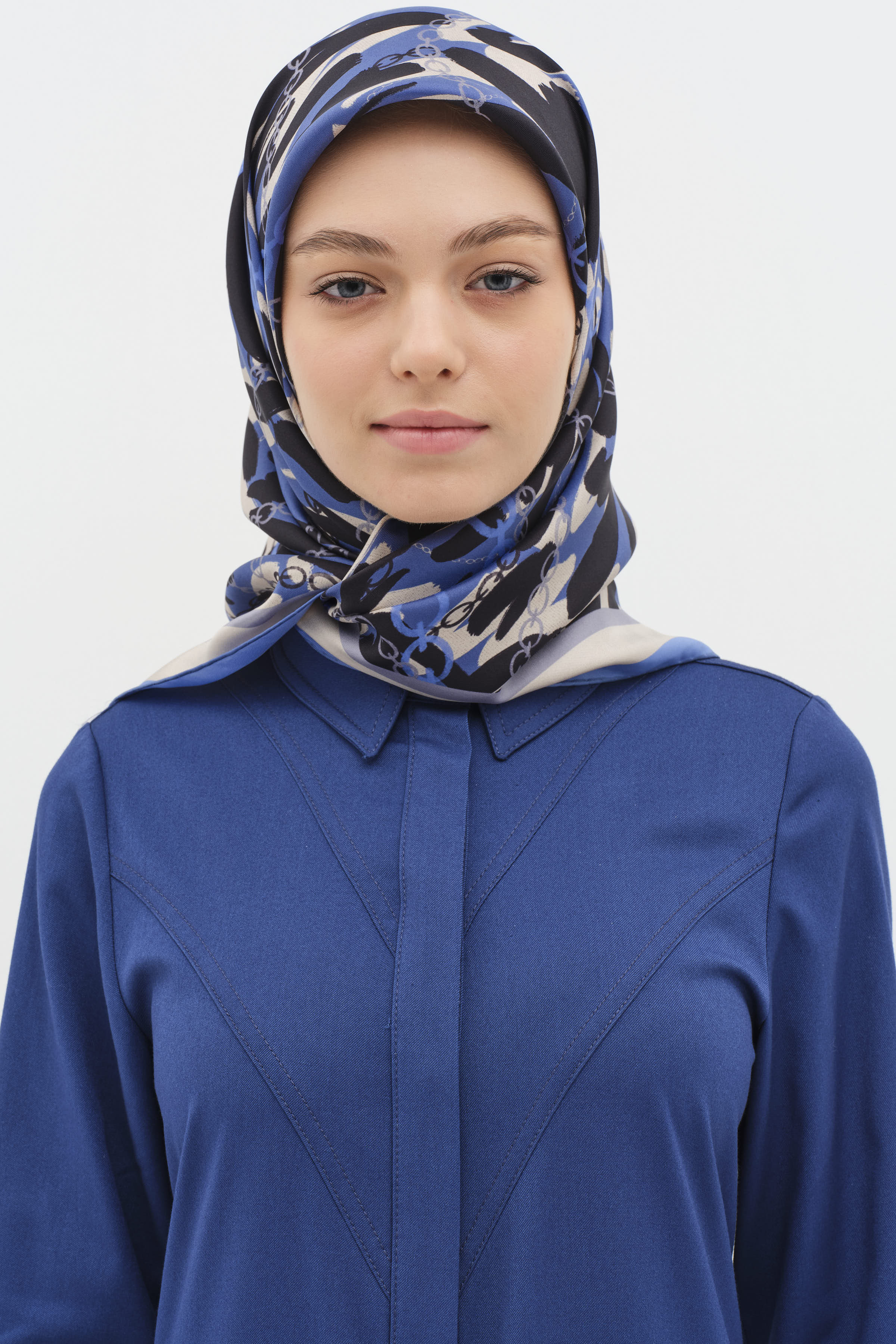 Zincir Desen Twill İpek Eşarp - Mavi TUGBA