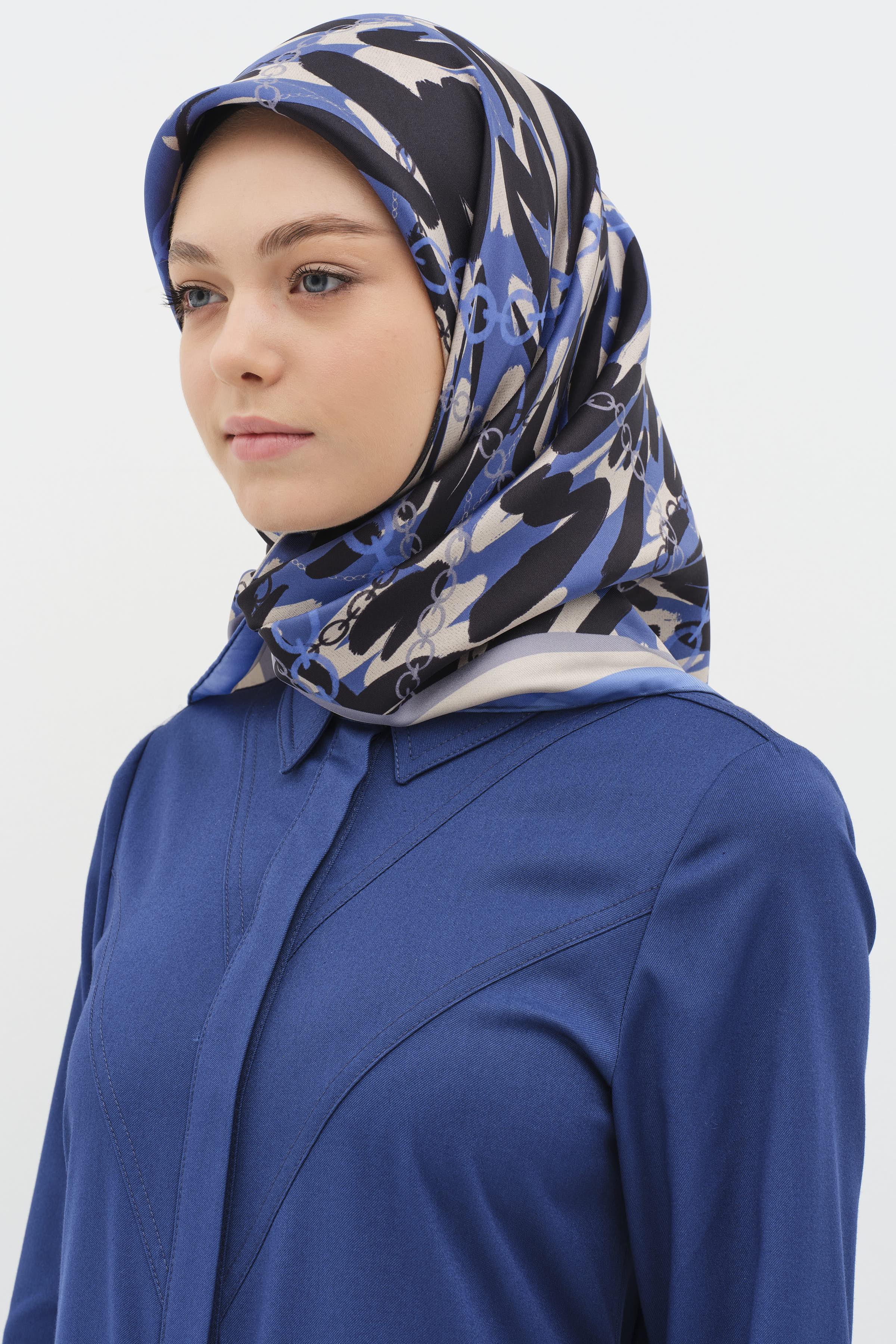 Zincir Desen Twill İpek Eşarp - Mavi TUGBA