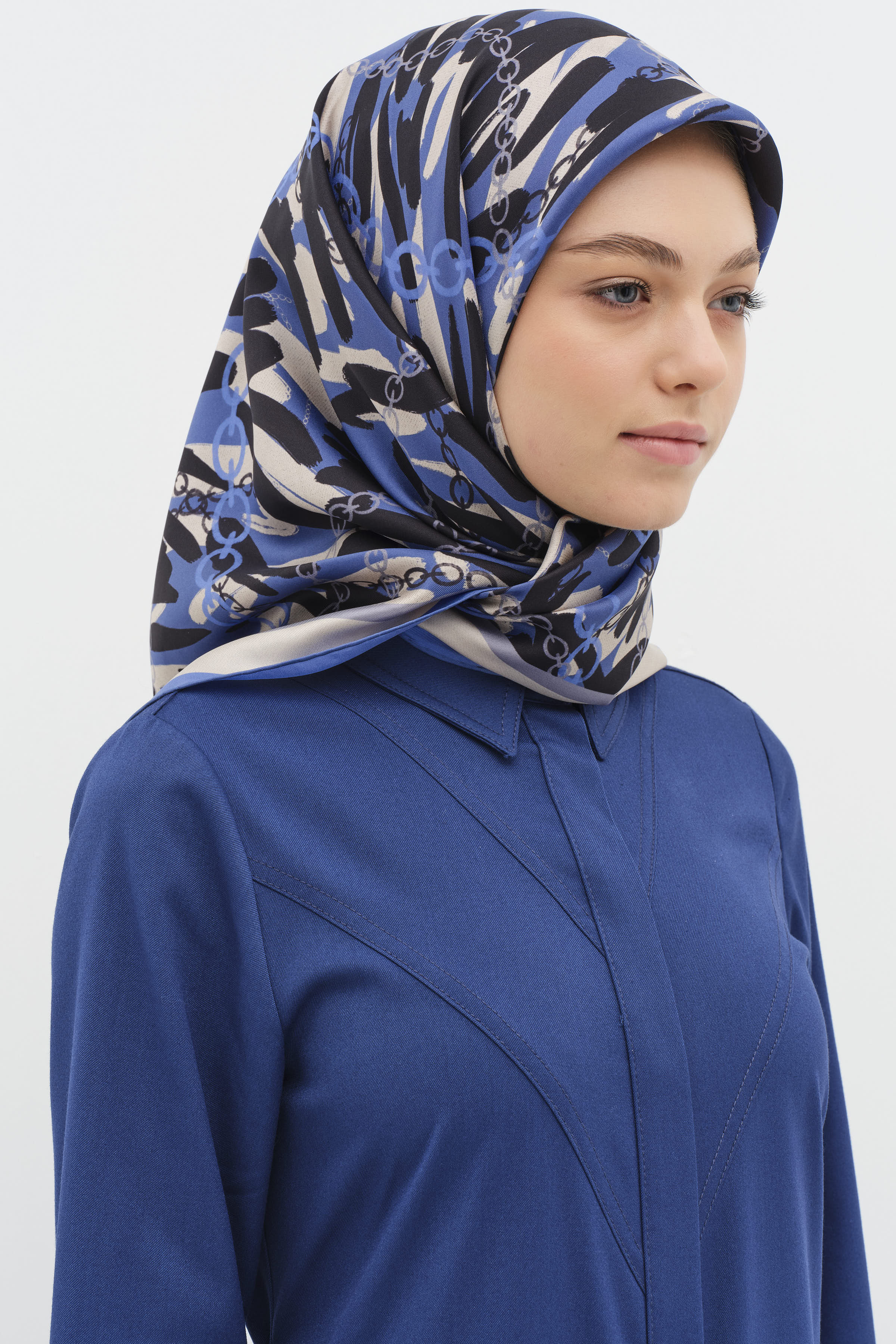 Zincir Desen Twill İpek Eşarp - Mavi TUGBA