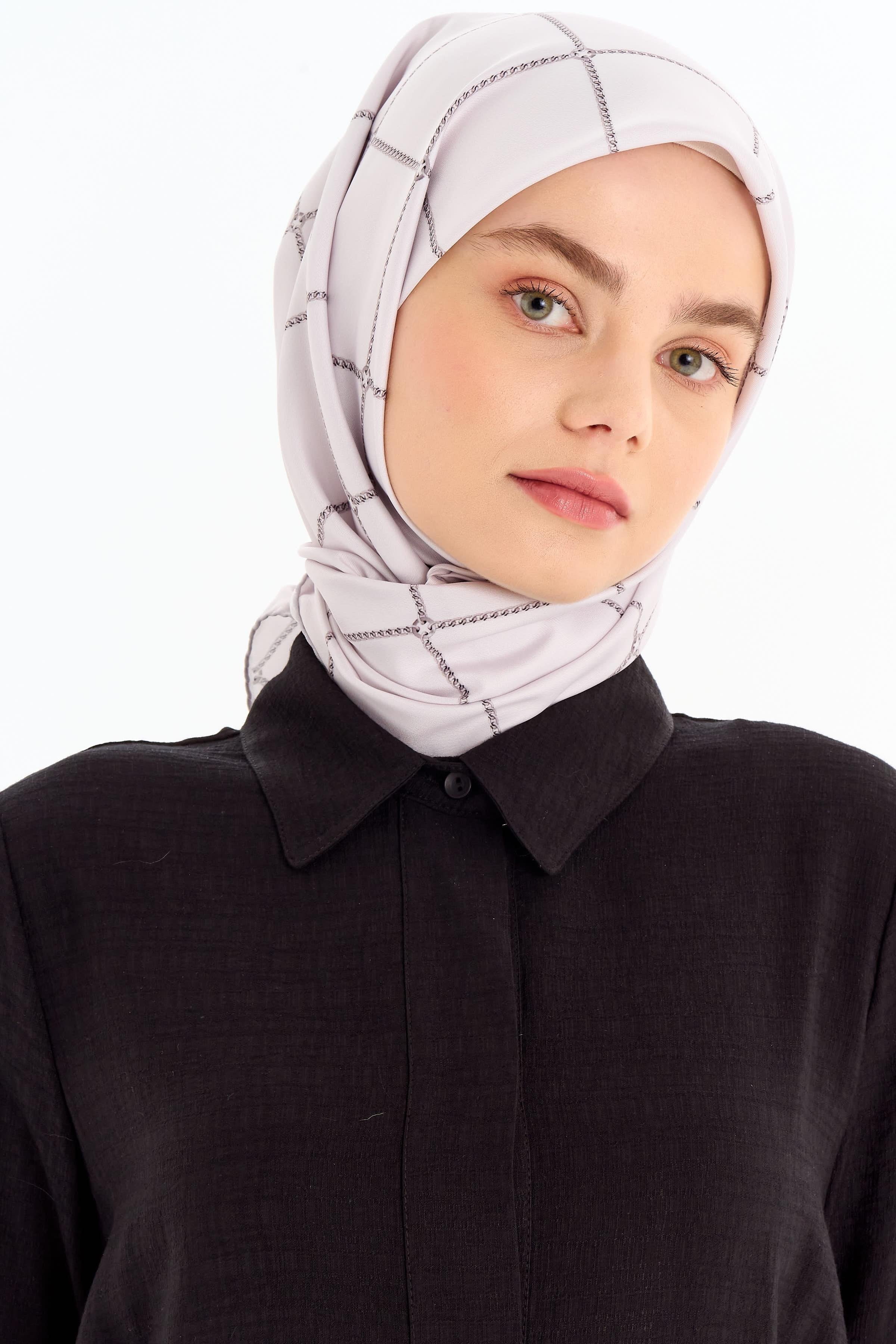 Zincir Desenli Stil Eşarp - Bej TUGBA