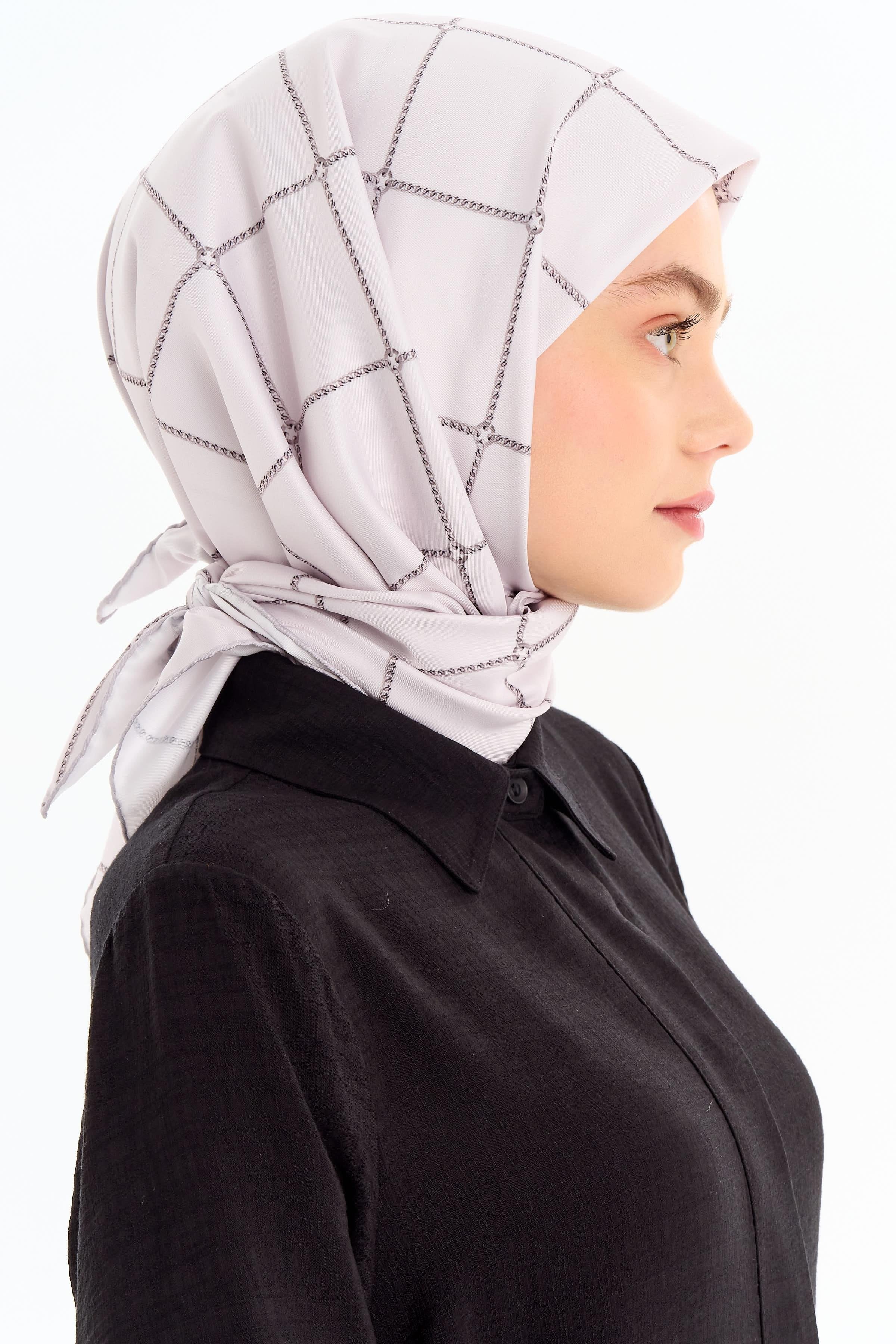 Zincir Desenli Stil Eşarp - Bej TUGBA