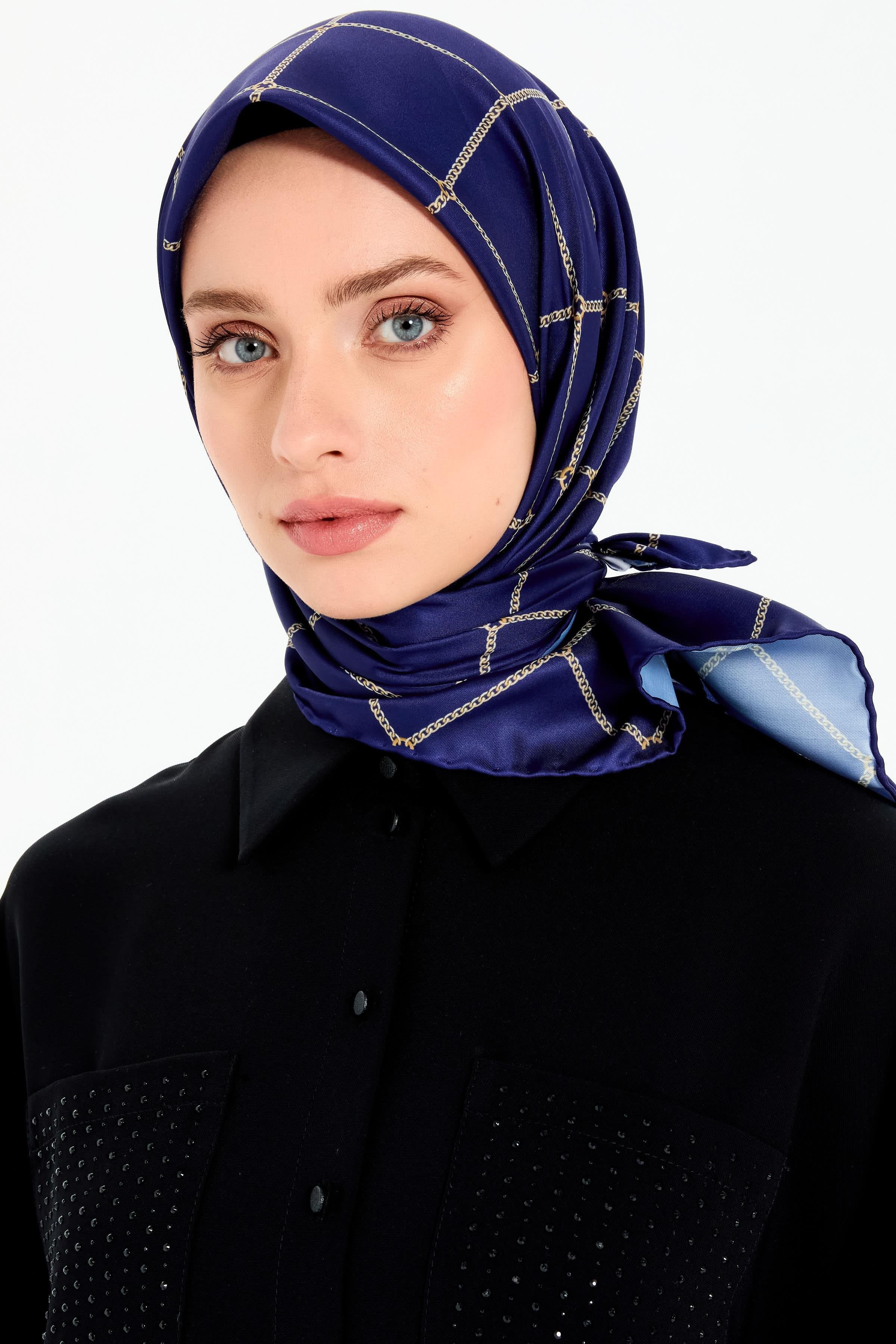 Zincir Desenli Stil Eşarp - Lacivert TUGBA