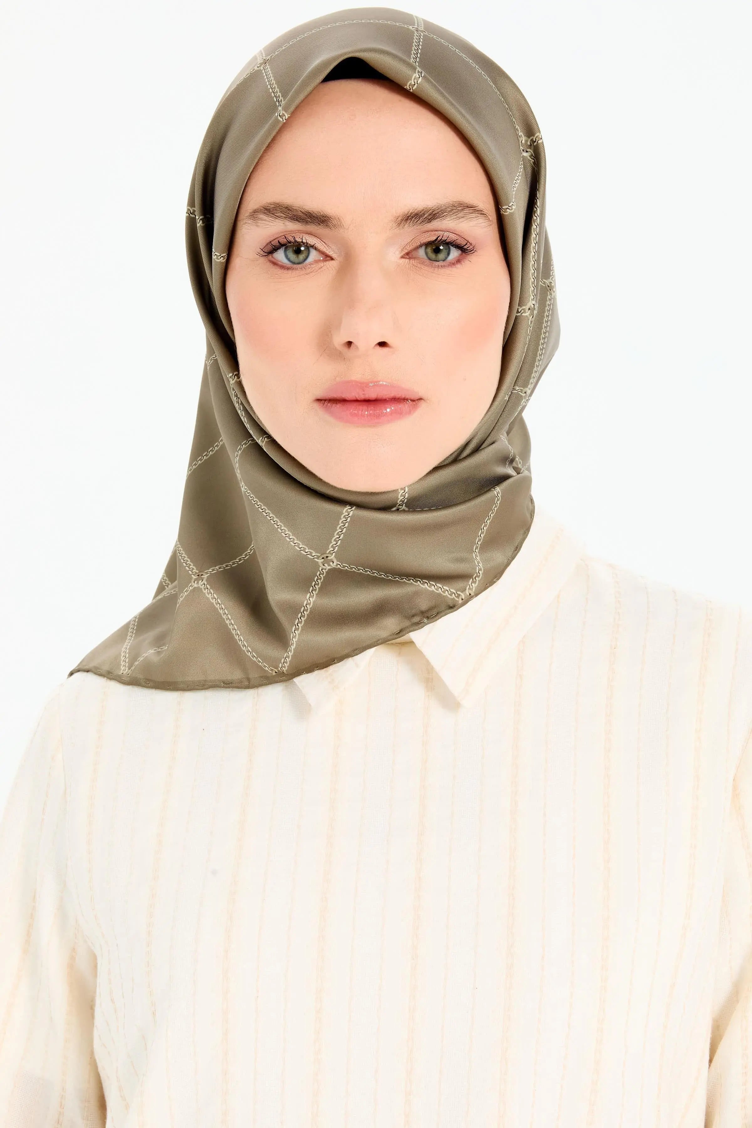 Zincir Desenli Stil Eşarp - Olive TUGBA