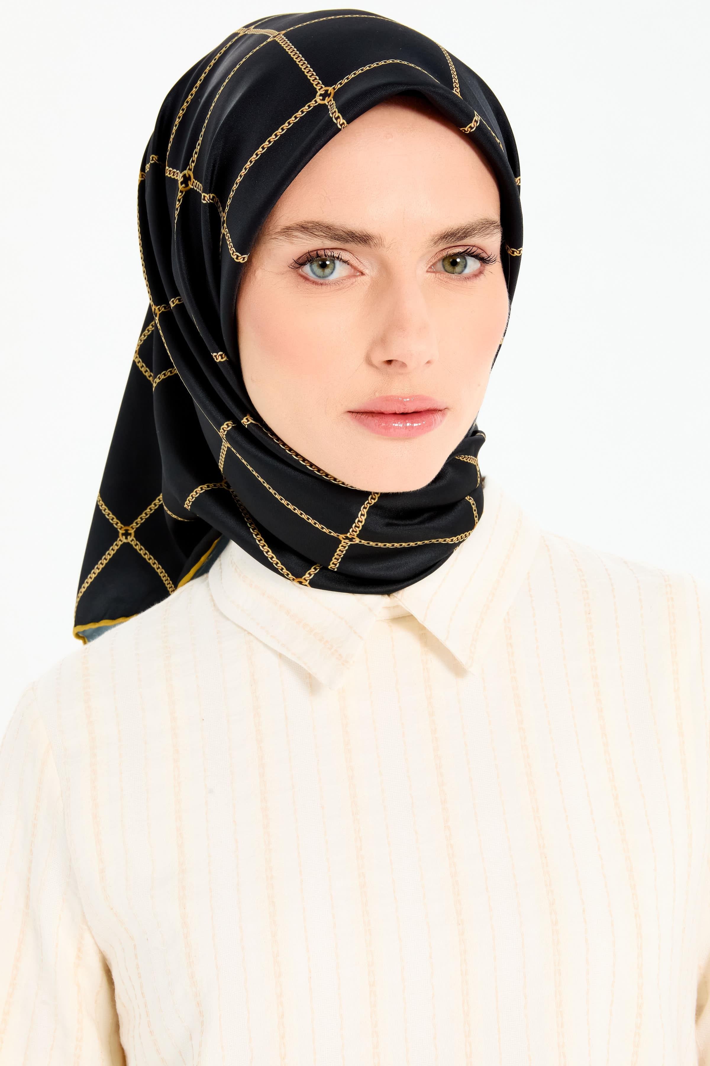 Zincir Desenli Stil Eşarp - Siyah TUGBA