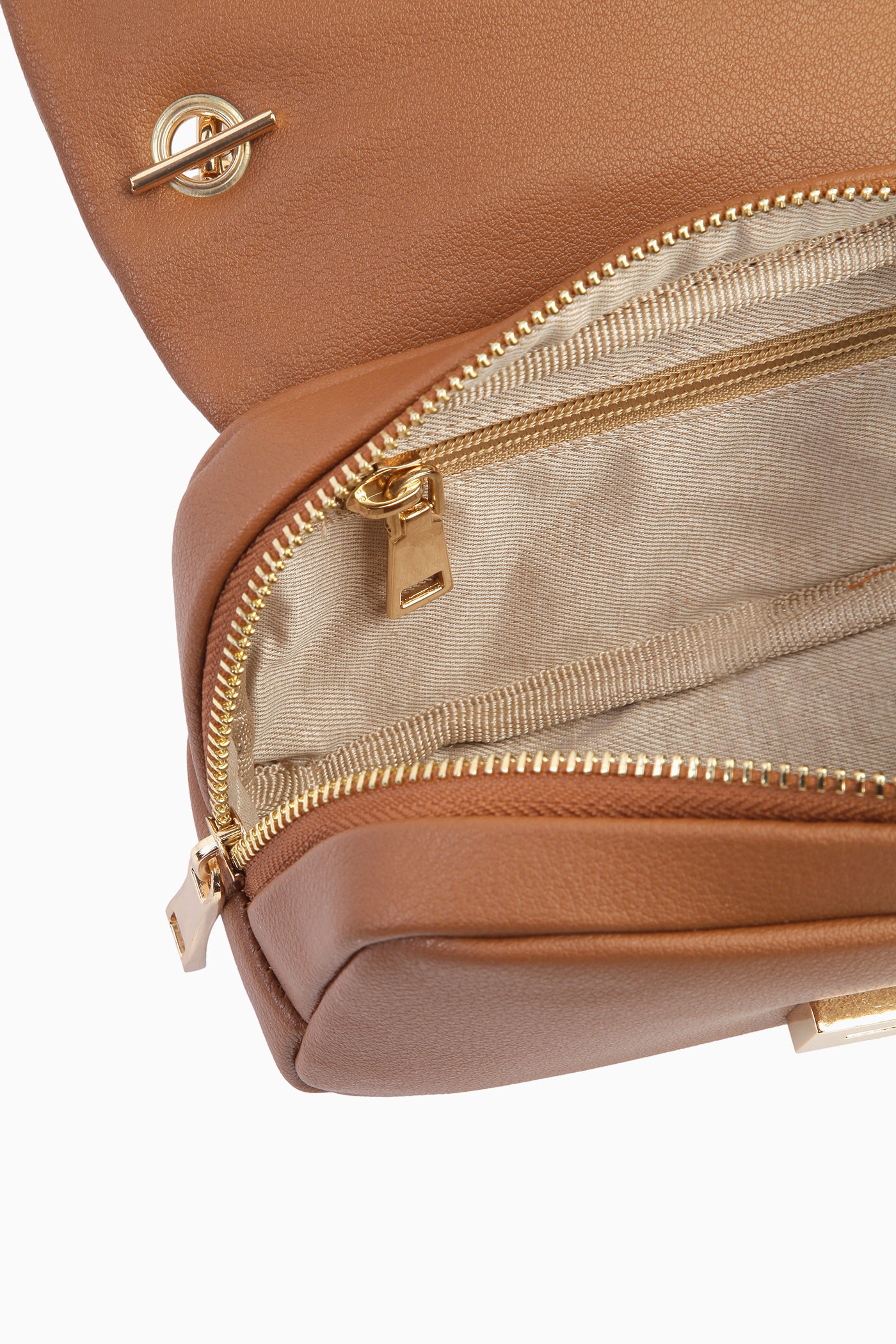 Zincir Kulplu Flap Çanta - Taba TUGBA