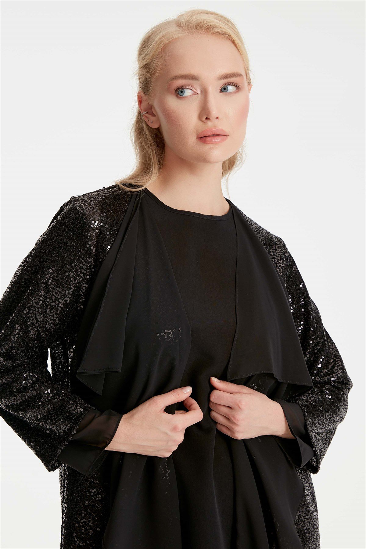 Payetli Şifon Kombin Mendil Yakalı Ceket Kolsuz İç Bluz Takım - Siyah
