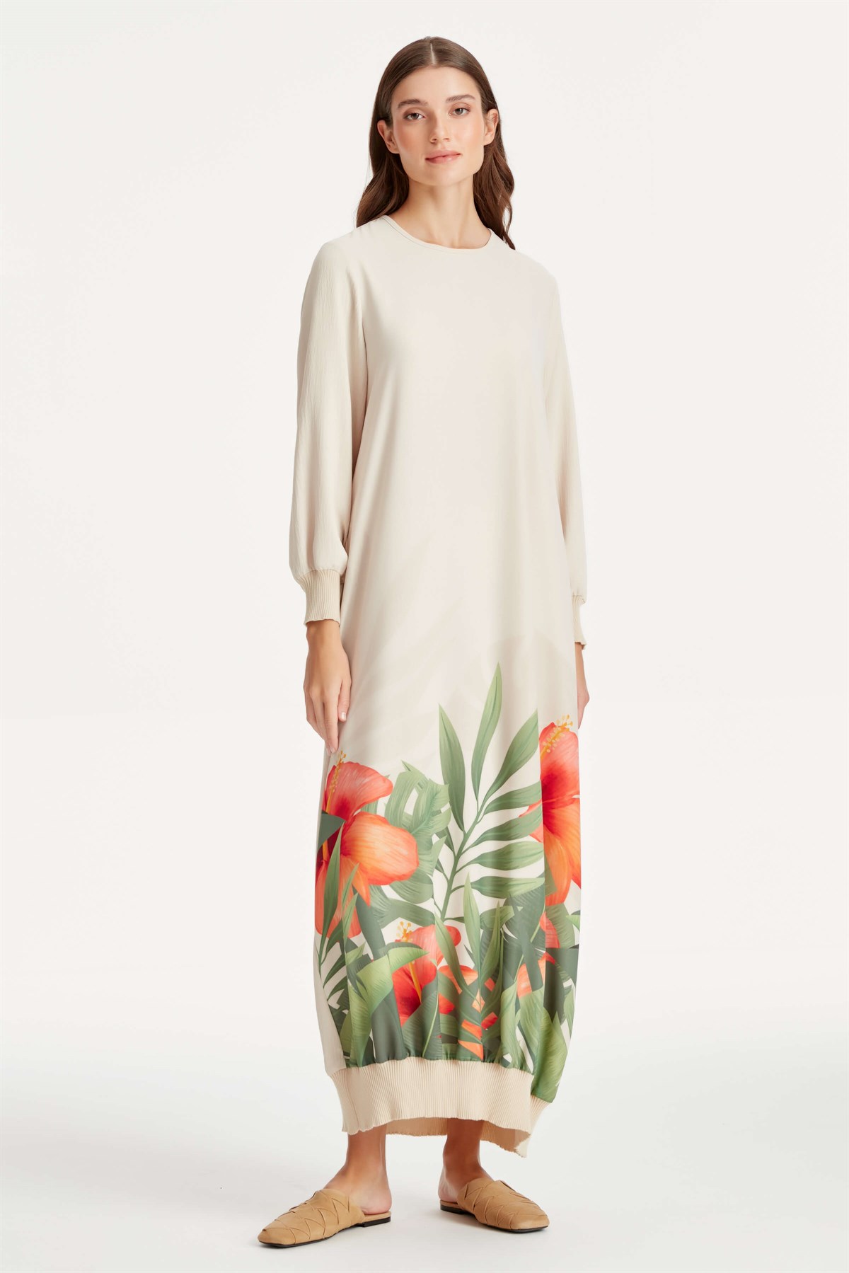 Sıfır Yaka Büyük Çiçek Desenli Ribana Detaylı Elbise - Bej