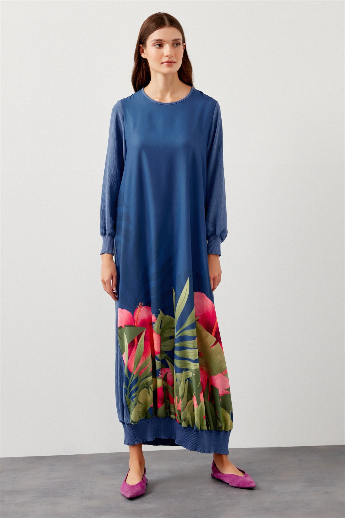 Sıfır Yaka Büyük Çiçek Desenli Ribana Detaylı Elbise - İndigo